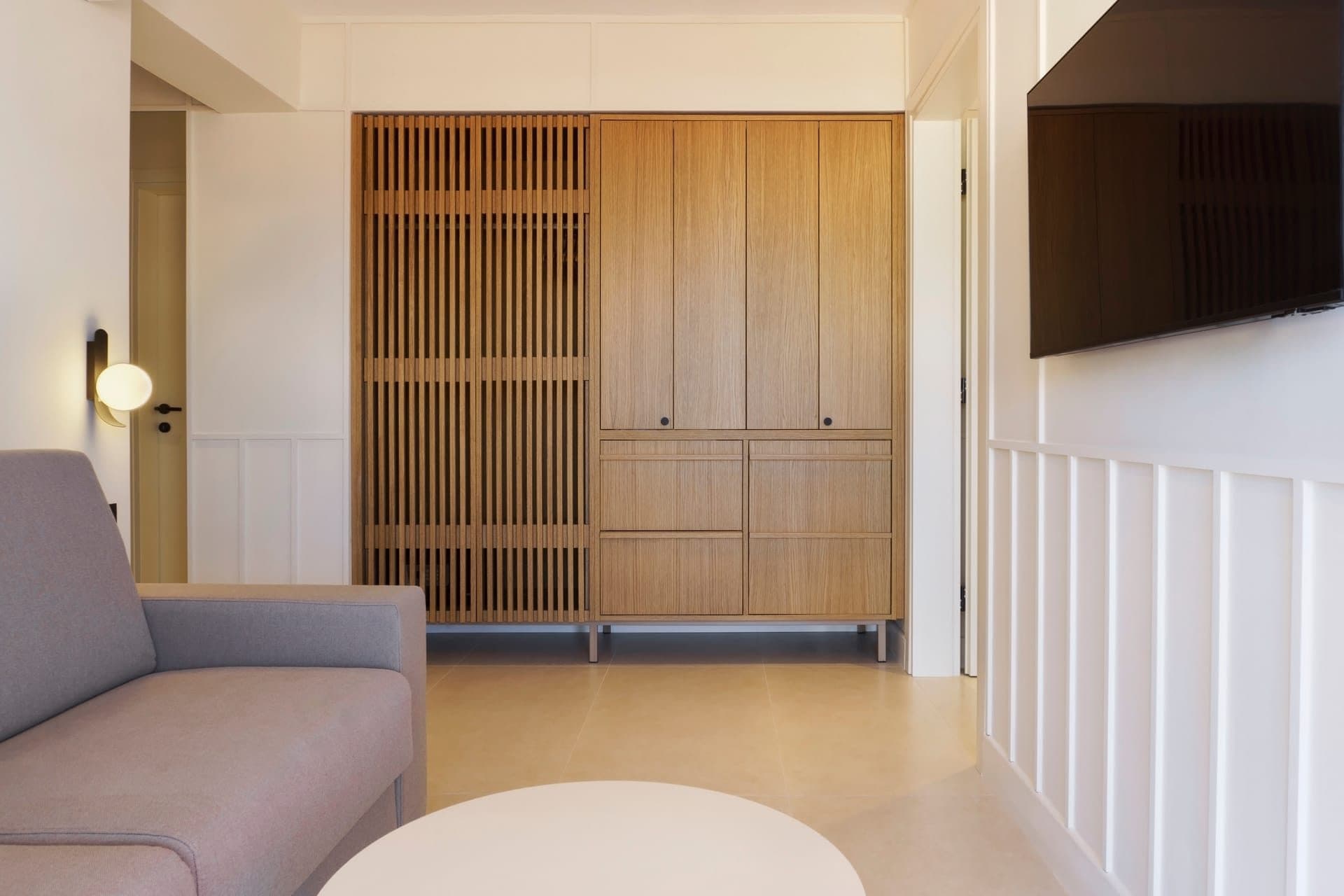 One-Bedroom Suite - 2