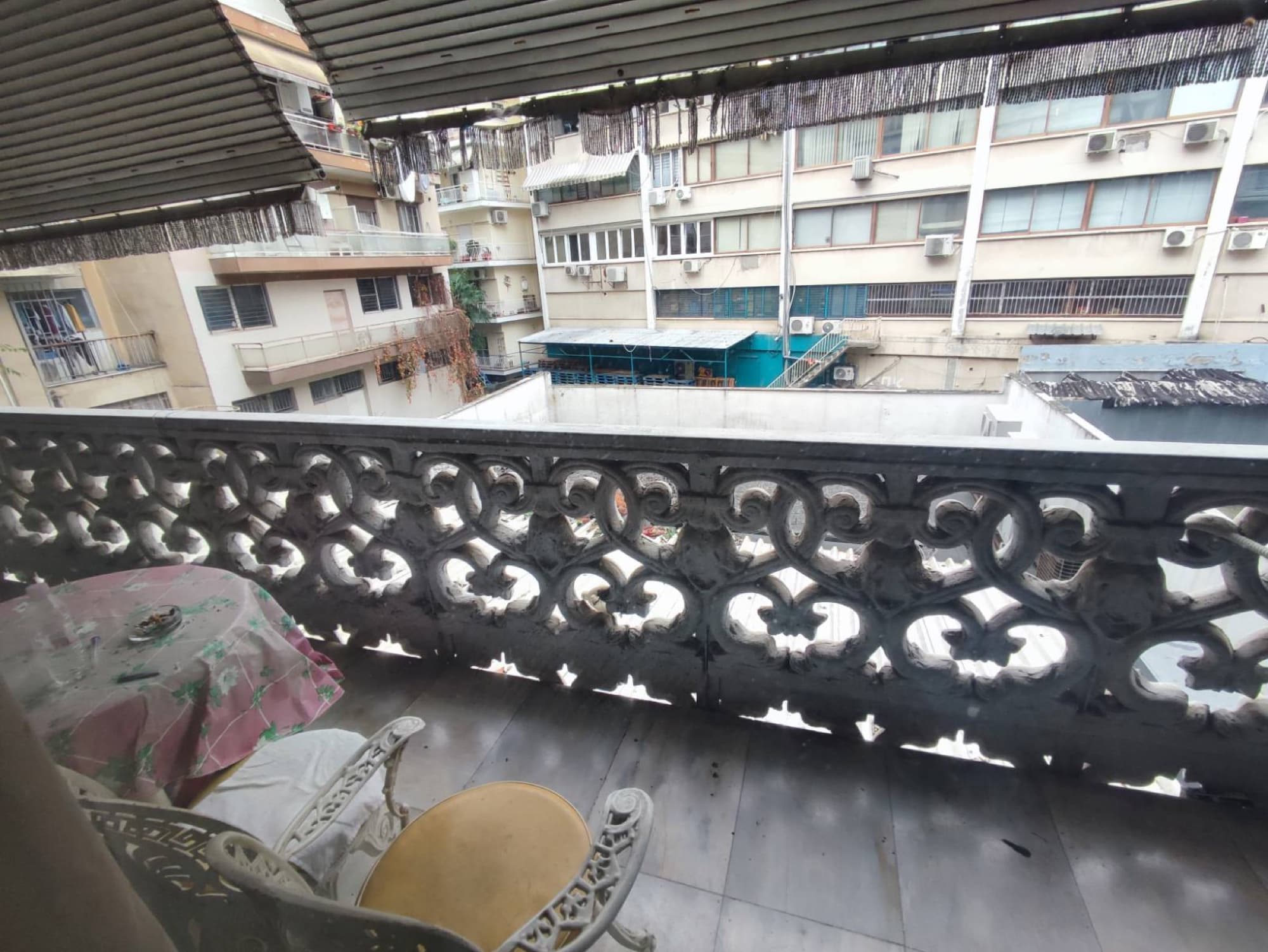 Four-Bedroom 300 m² Apartment for Sale in Analipsi, Thessaloniki - 4