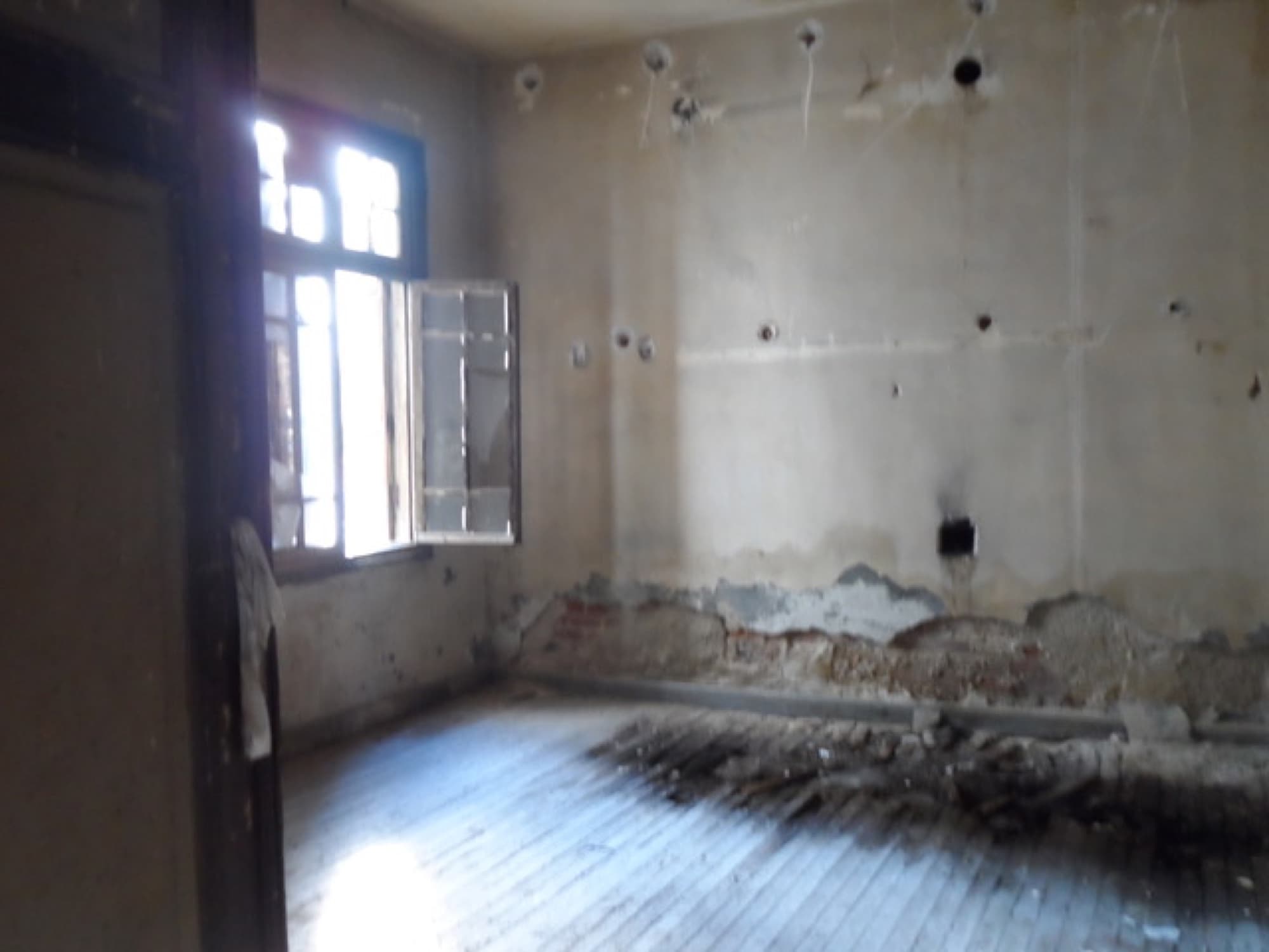 1,410 m² Listed Neoclassical Building for Sale in Central Thessaloniki - 2
