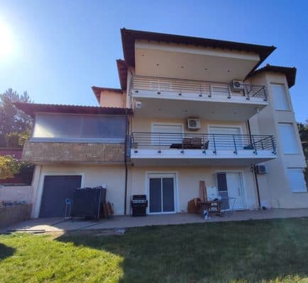 380 m² Four-Bedroom Villa for Sale in Trilofo