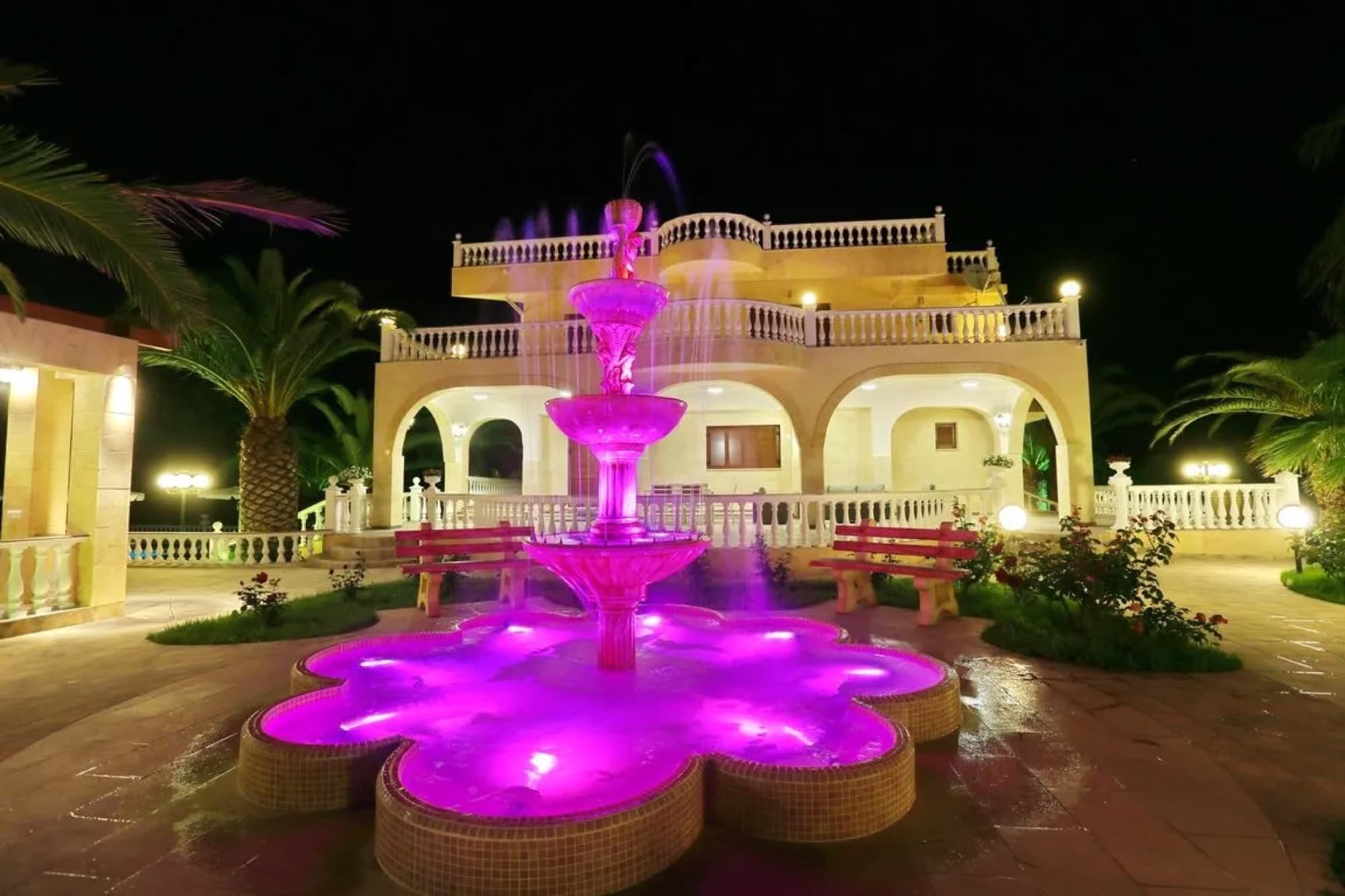 350 m² Five-Bedroom Villa for Sale in Chaniotis, Halkidiki