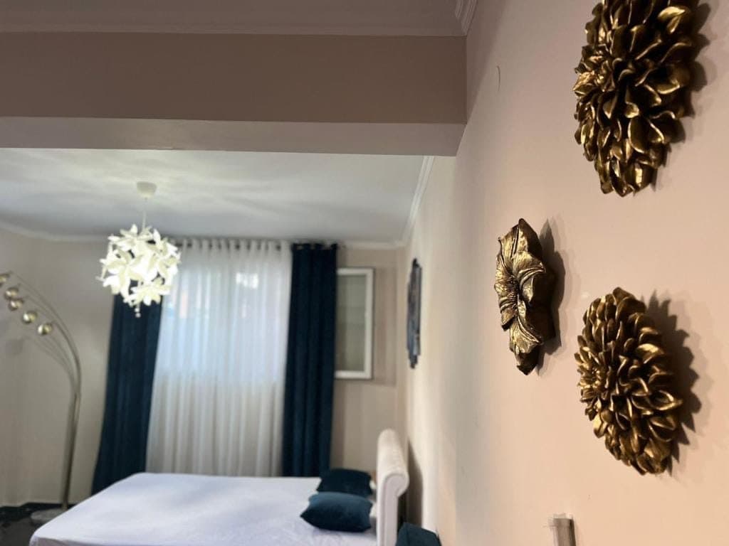 Semi-Ground Floor Room - 4