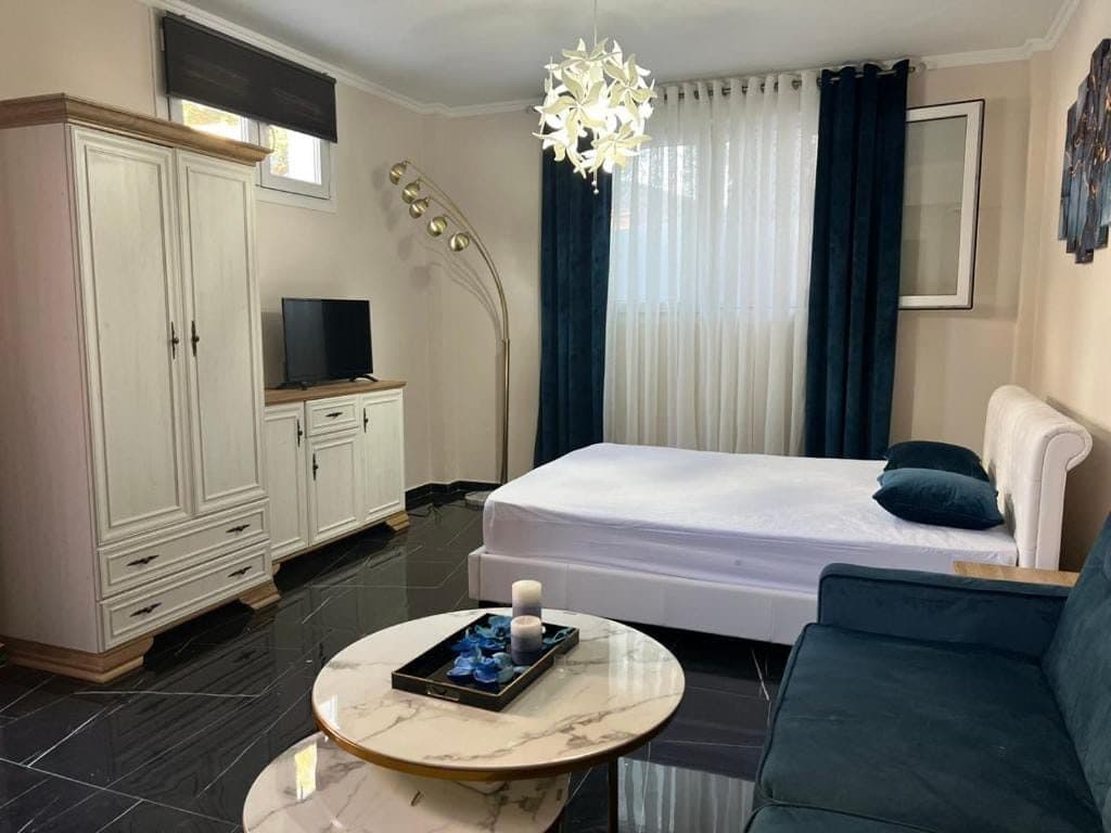 Semi-Ground Floor Room - 3
