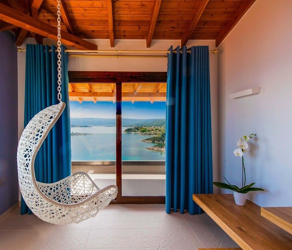 Deluxe Sea View Suite - 2