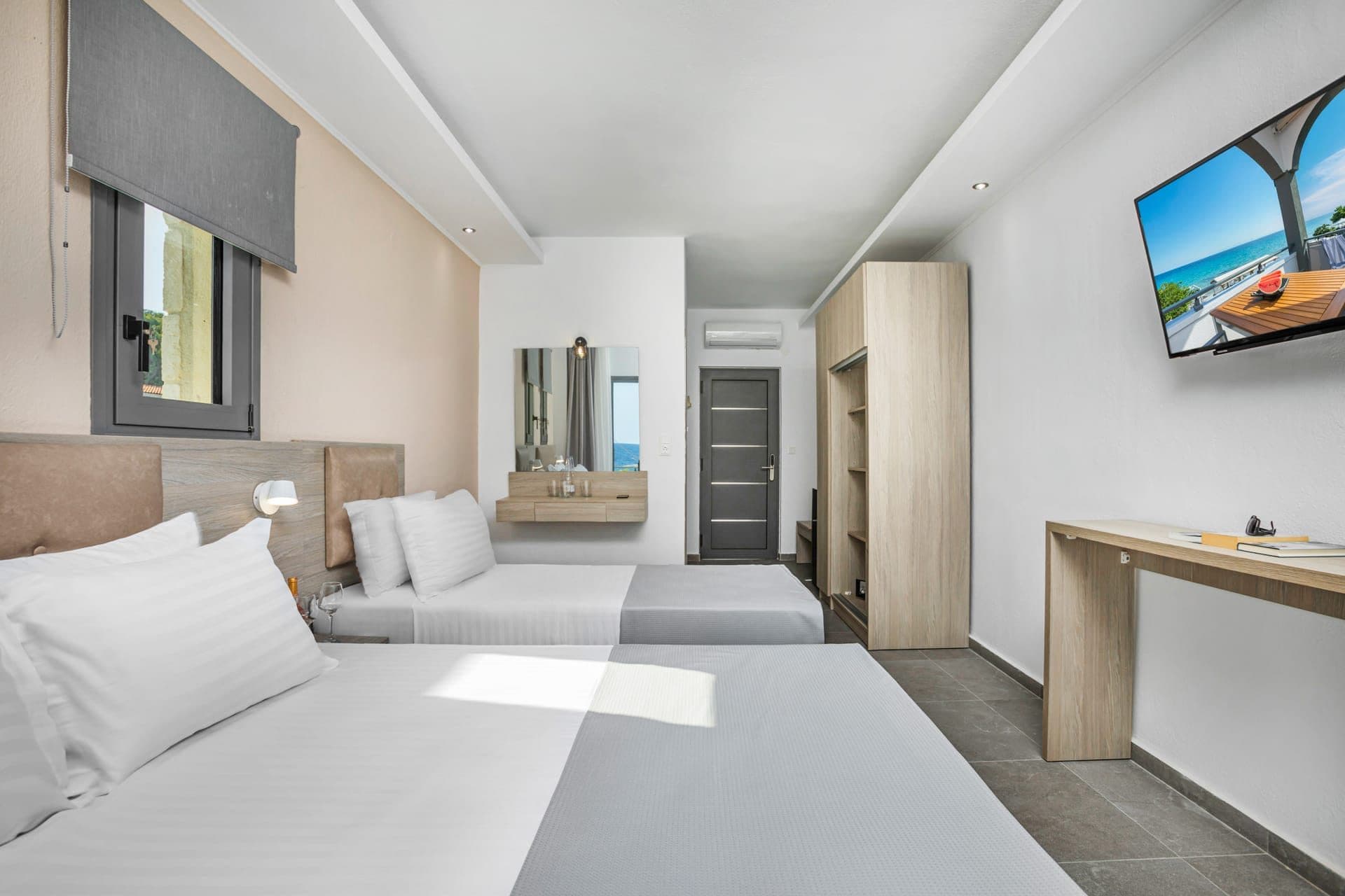 Triple Room Sea View - 2