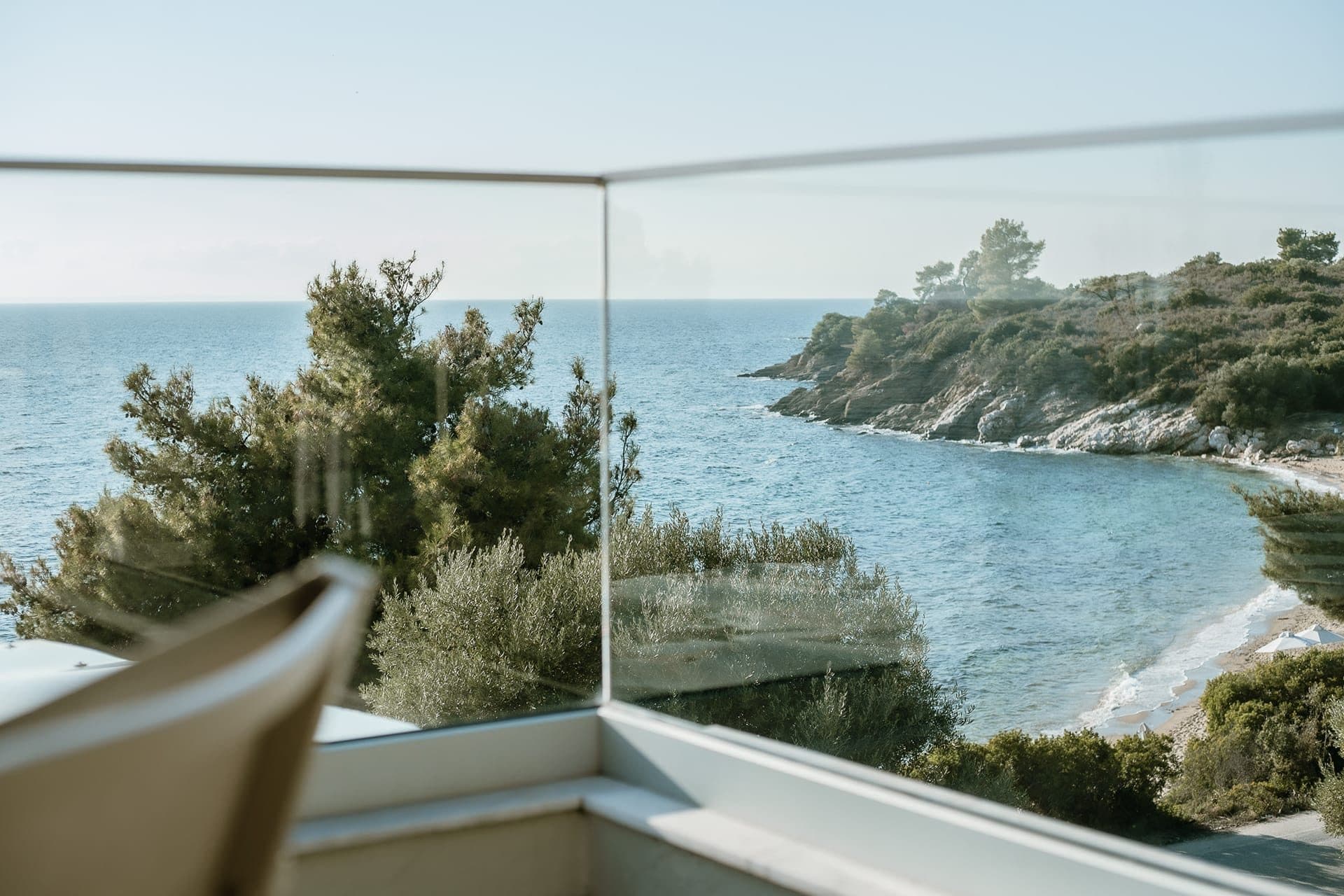 Elegant Suite with Sea View and Hot Tub - 4