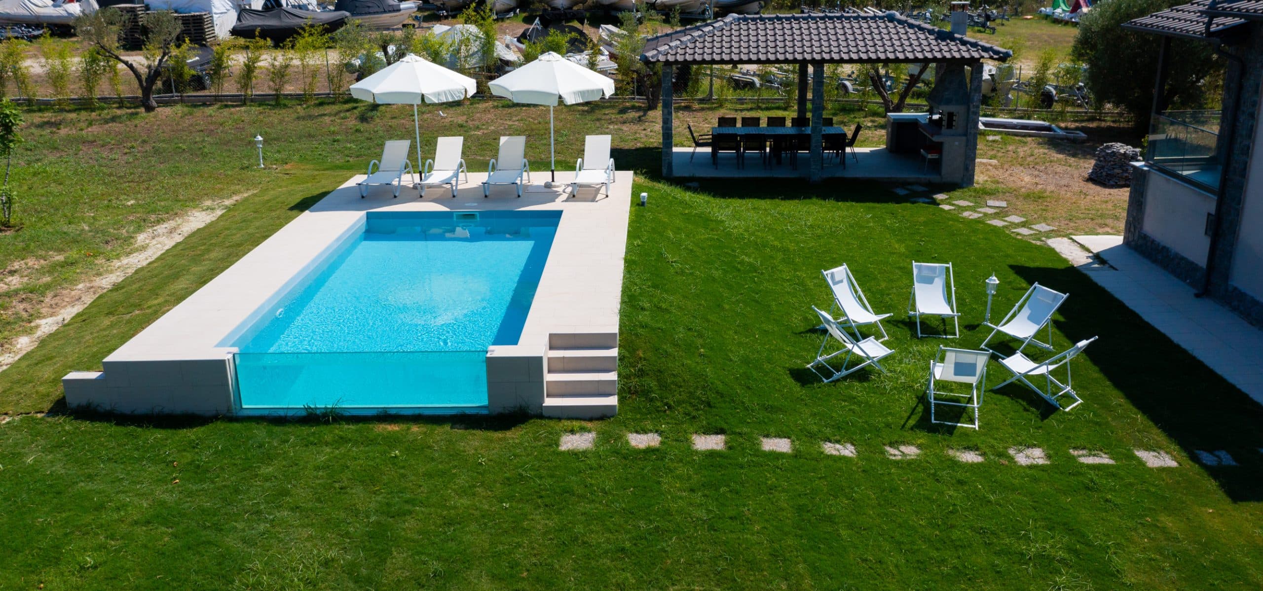 5 Bedroom Private Villa with Pool, Large Garden and BBQ near Casa Mercedes