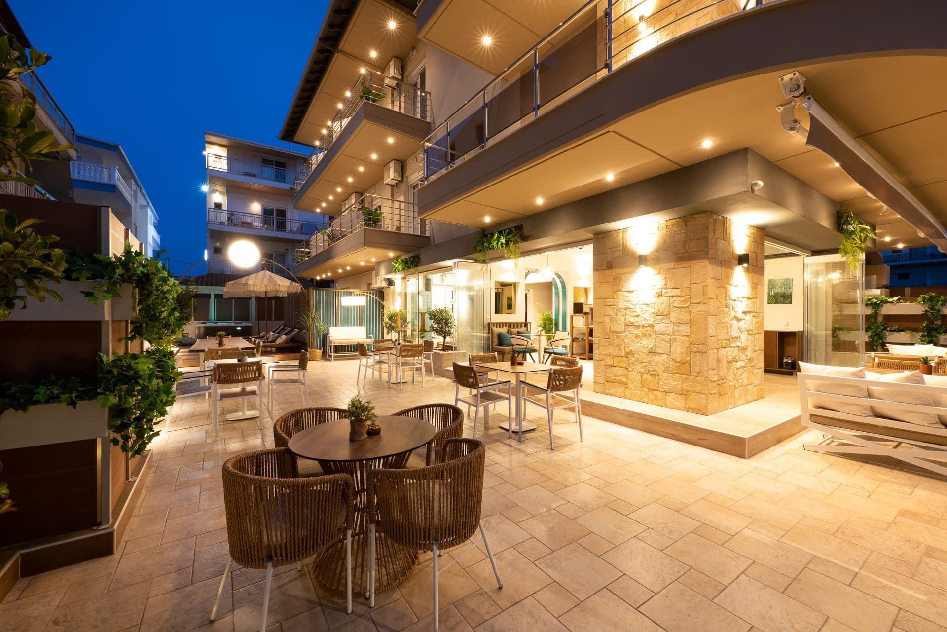 ELLE Rooms & Suites - 3