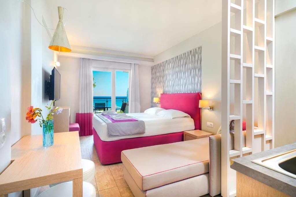 Double Room with Sea View Chrisi Akti - 2