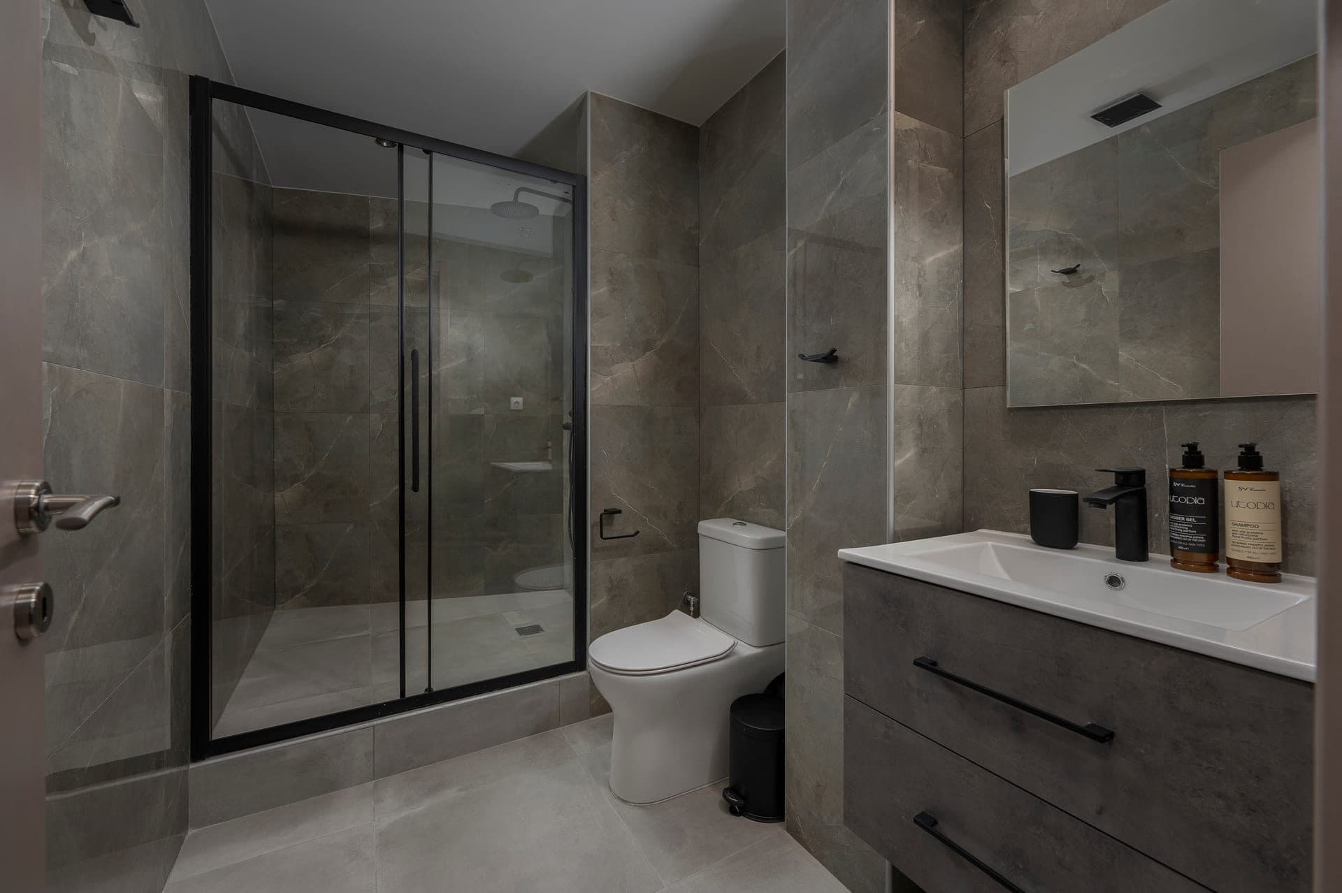 Hebrard Industrial Suites - 5
