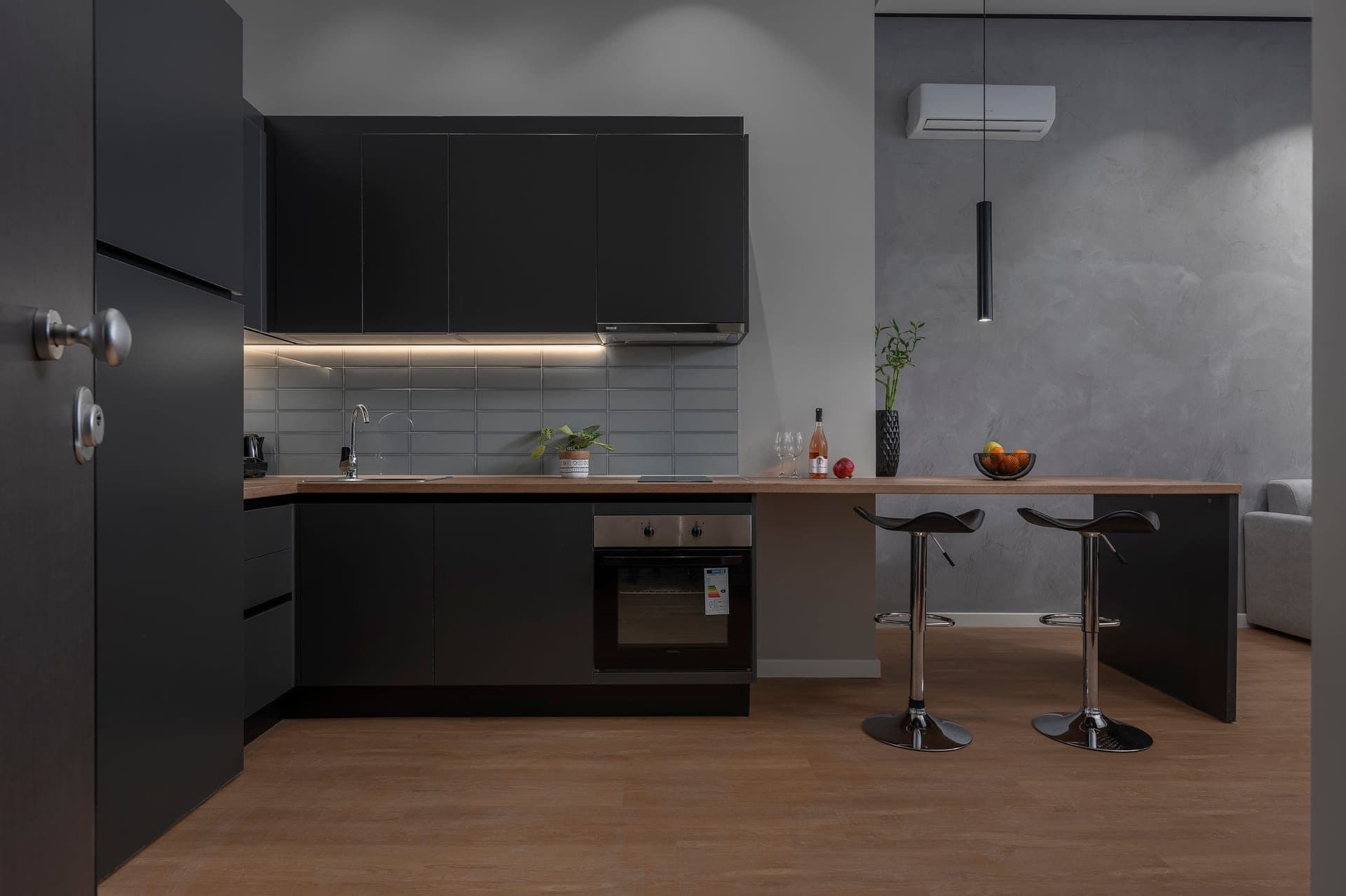 Hebrard Industrial Suites - 4