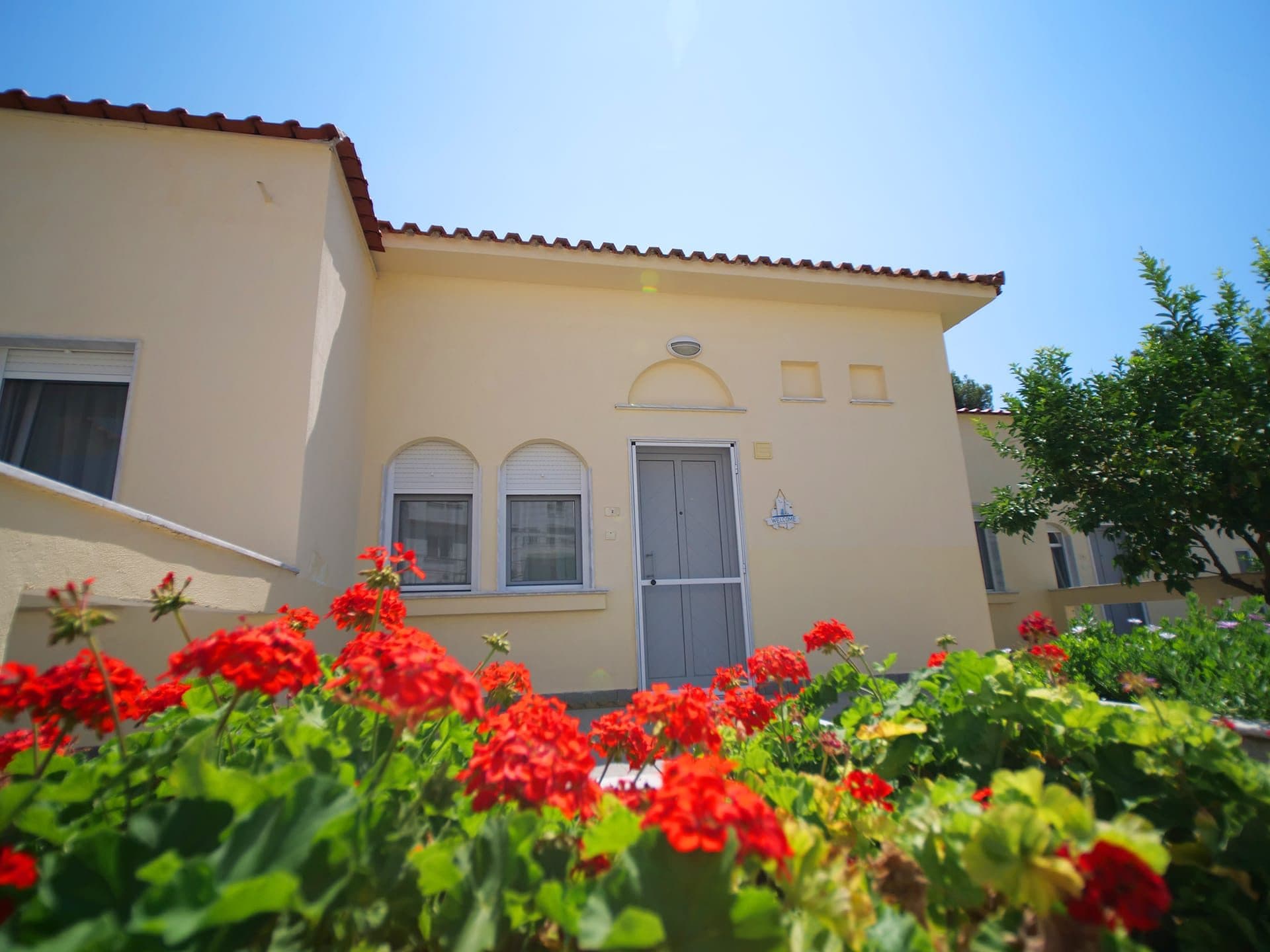 Small Holiday Home, Second Row