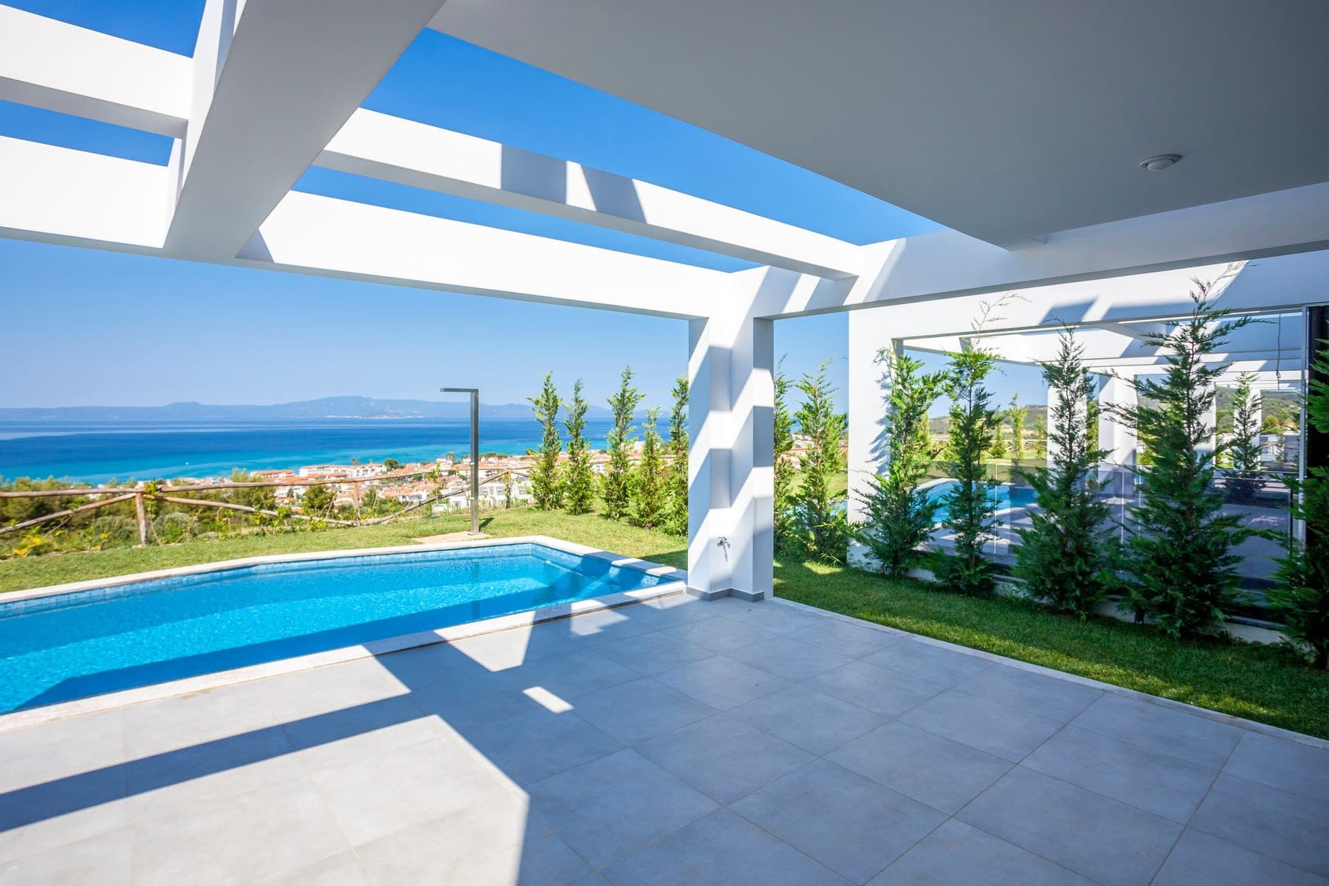 Sunshine Luxury Villa | Private Heated Pool