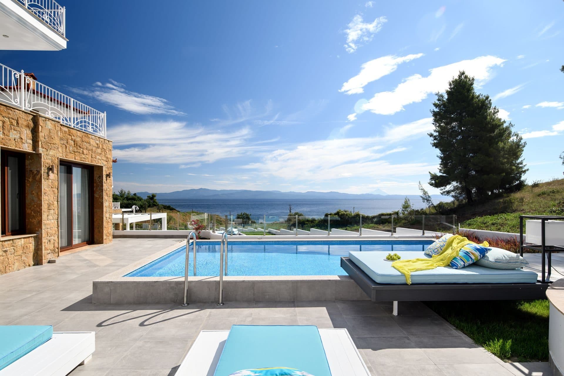Villa D'Oro Luxury Villas & Suites - 3
