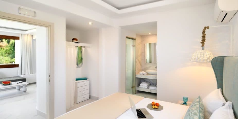 Elegant Suite Sea View - 4