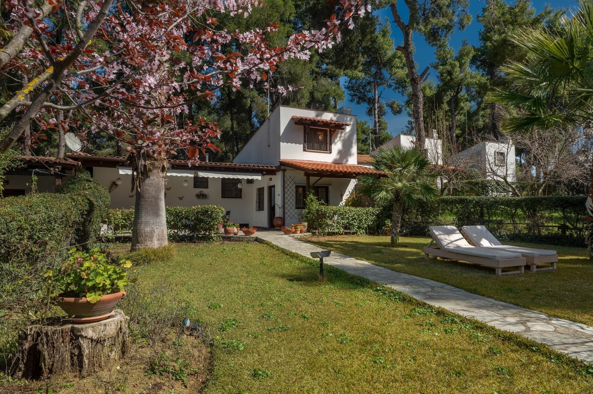 Pine Villa | Sani