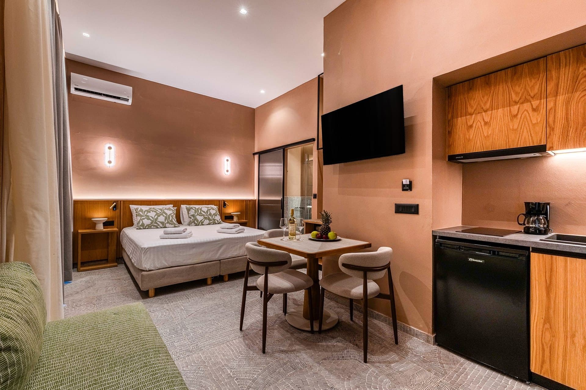 Queen Suite