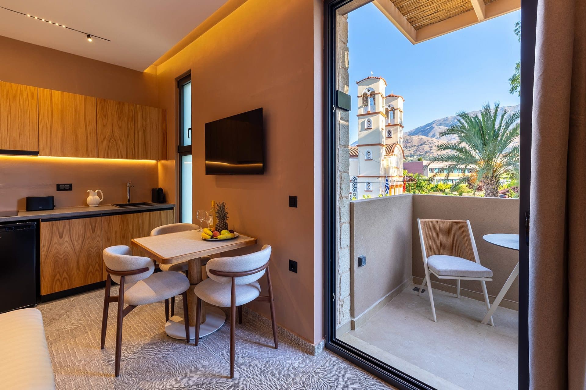 Executive Suite - 3