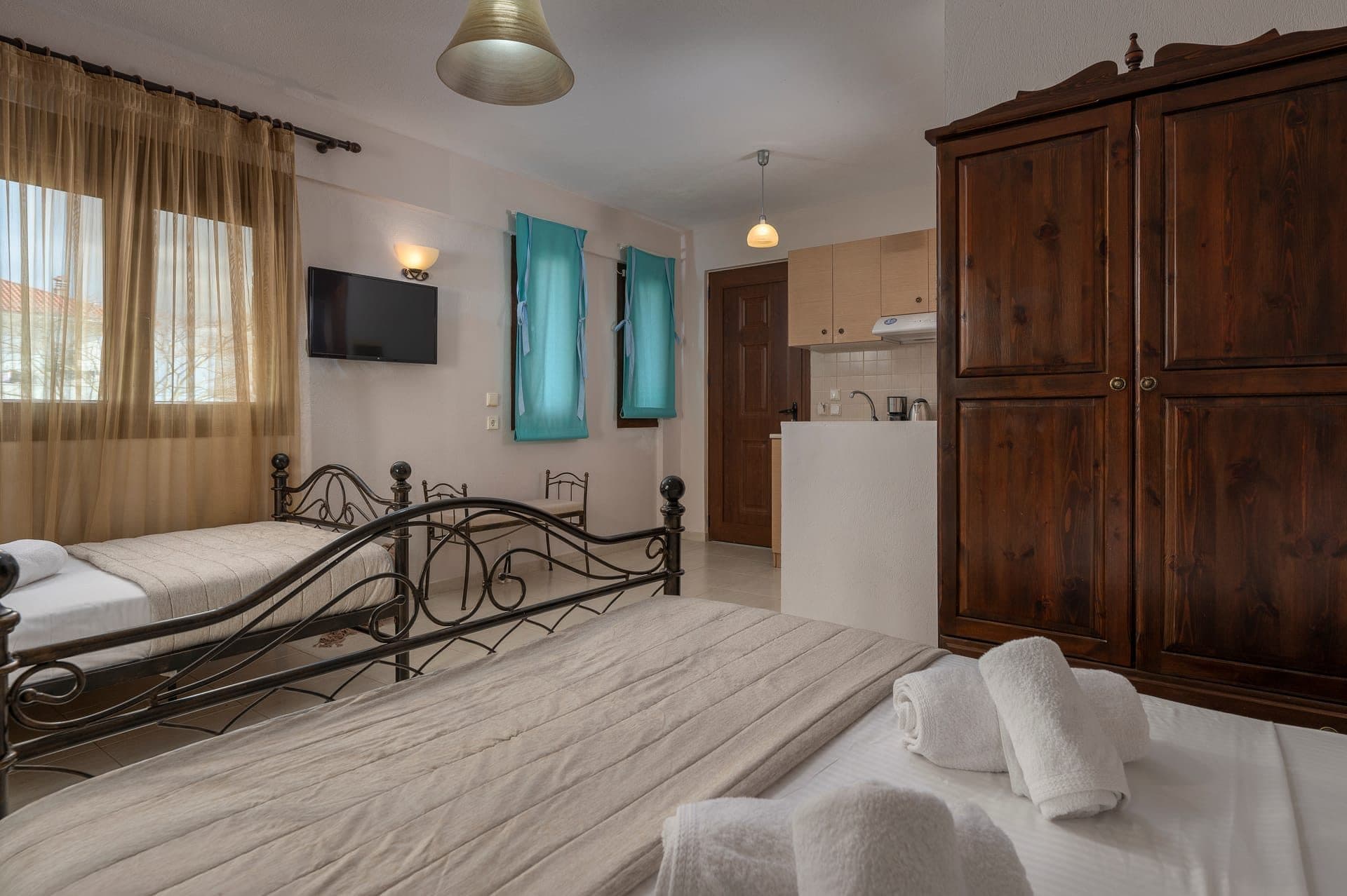 Standard Triple Room | Ground Floor