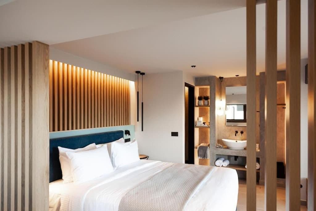 Orama Luxury Suite with private pool - 4