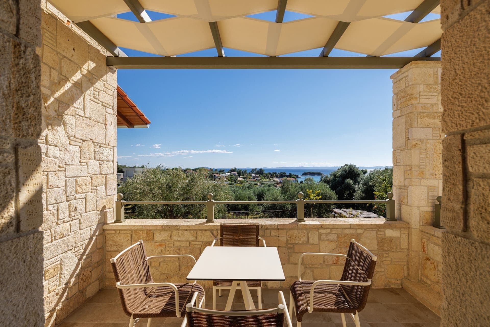 Executive Sea View Suites - 5
