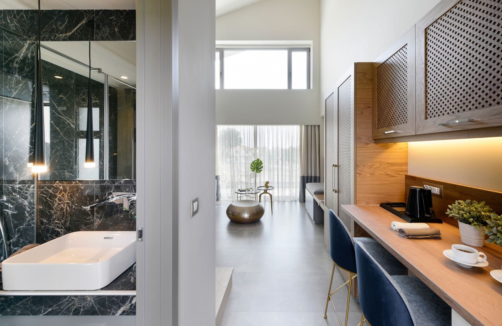 Premier Loft Plus Pool View
