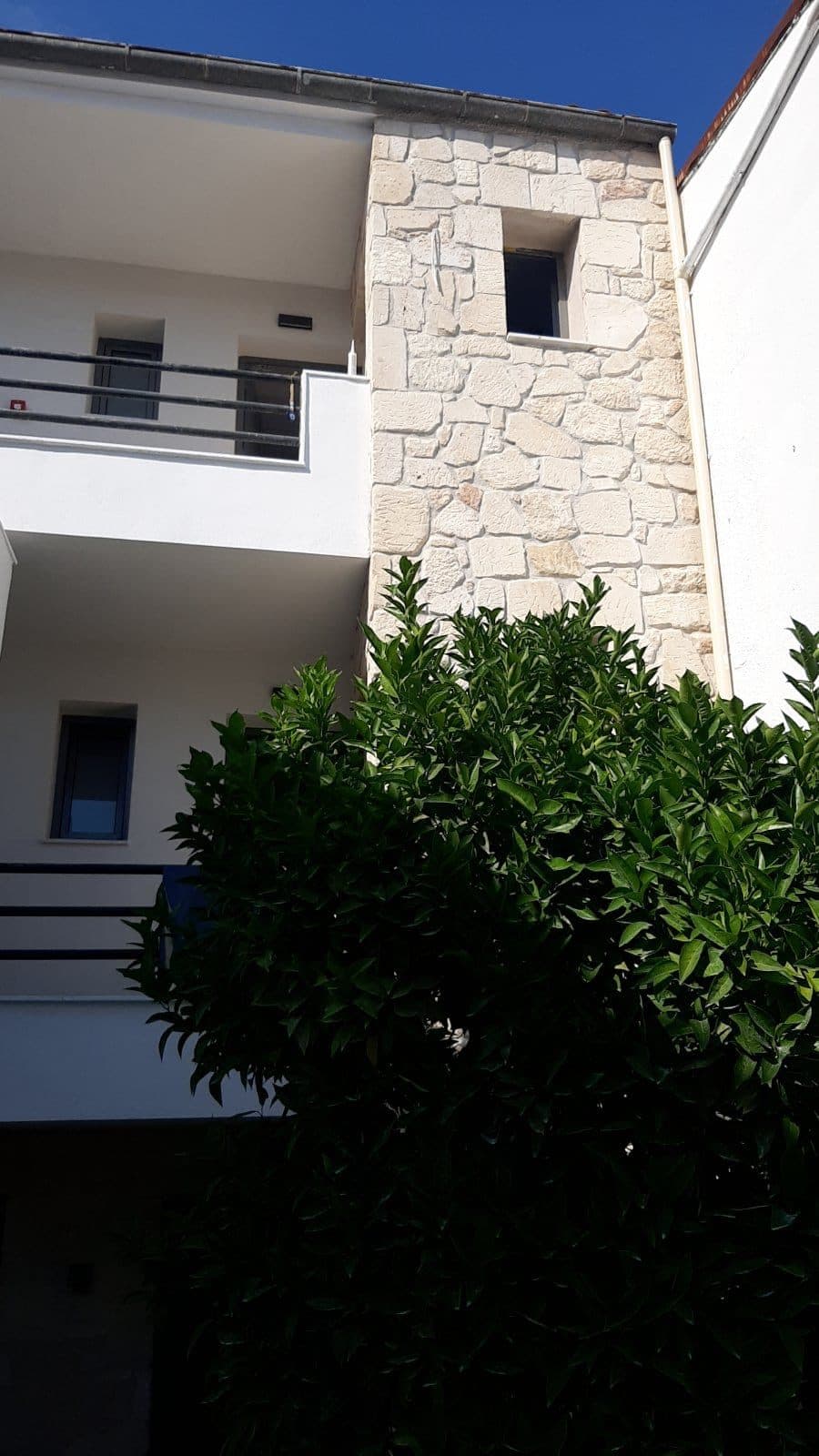 Amalthia Luxury Suites - 4