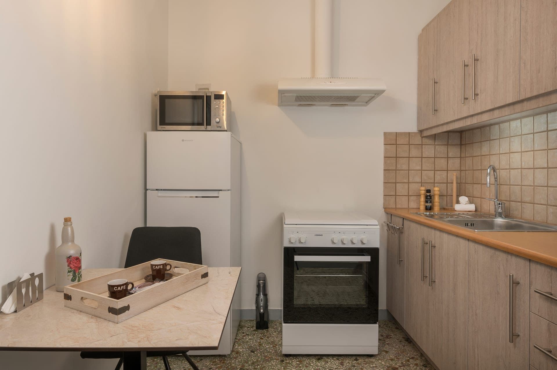 Two-Bedroom Apartment with Old Town View - 4
