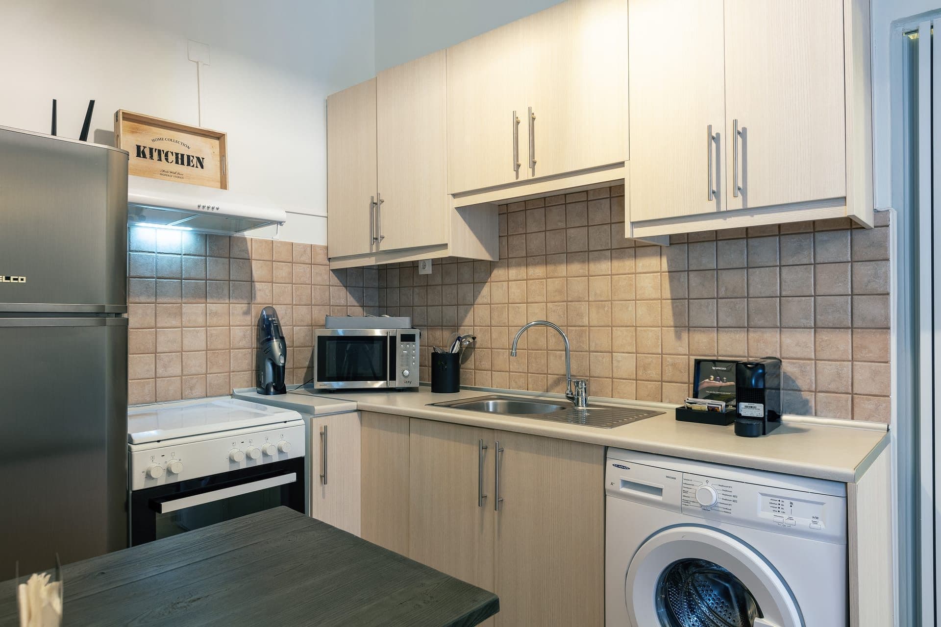 Superior Two Bedroom Apartment with Old Town View - 3