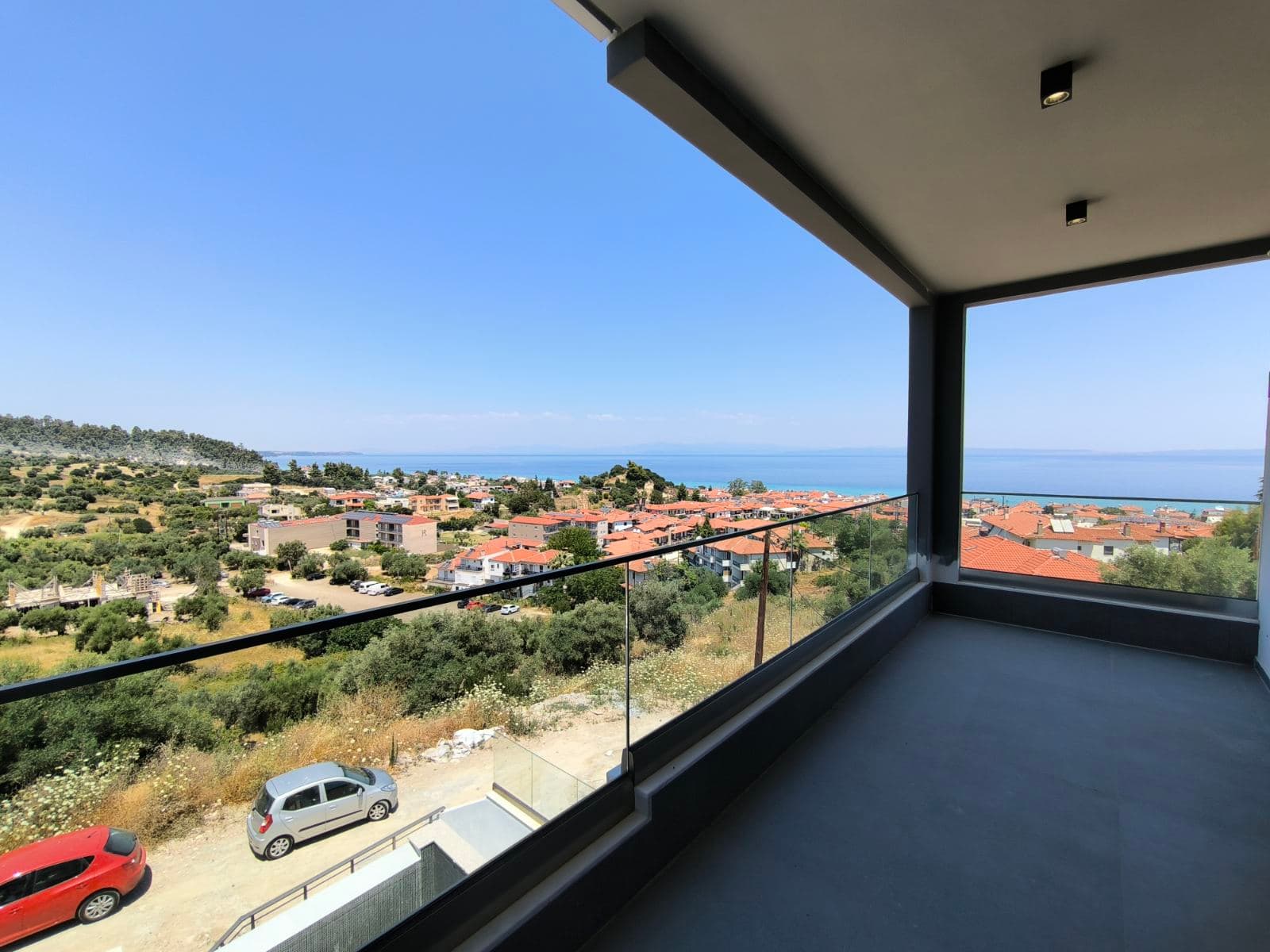 214 m² Three-Bedroom Maisonette for Sale in Polychrono, Halkidiki - 4