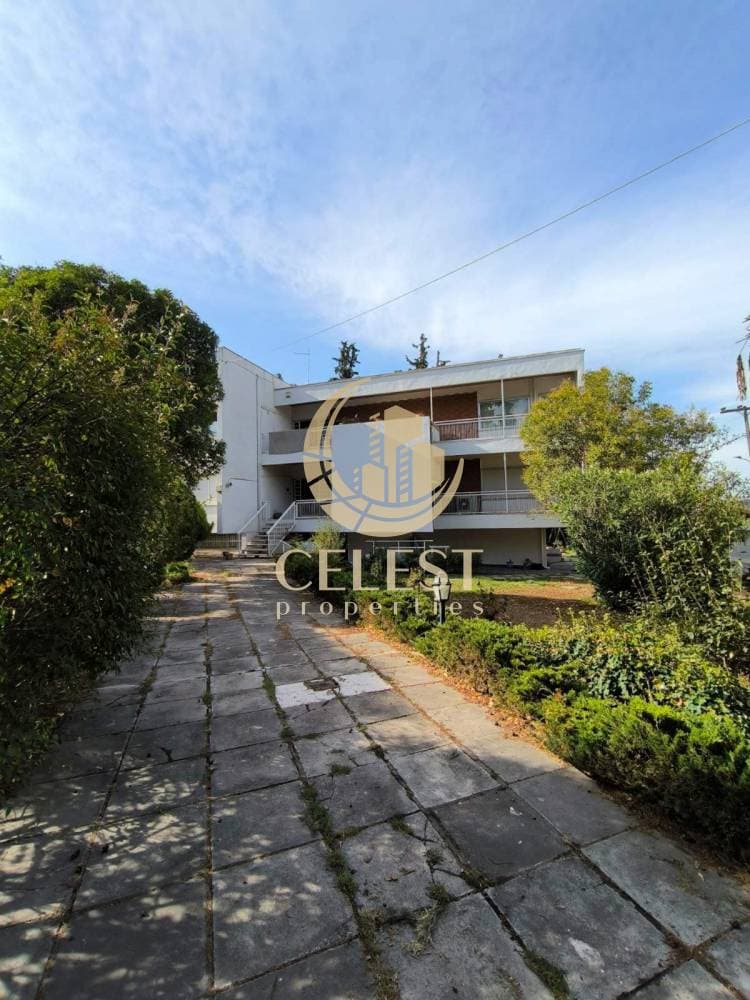 660 m² Three-Level Apartment Complex for Sale in Panorama - 4