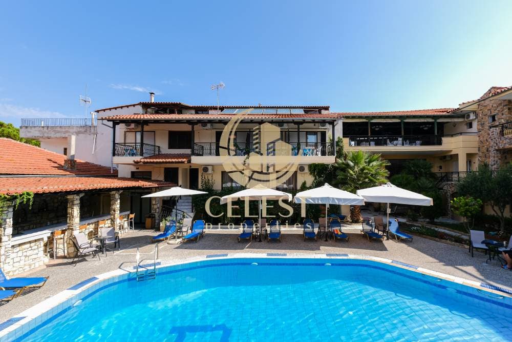 71-Room Hotel for Long-Term Rent in Pefkochori, Halkidiki - 4