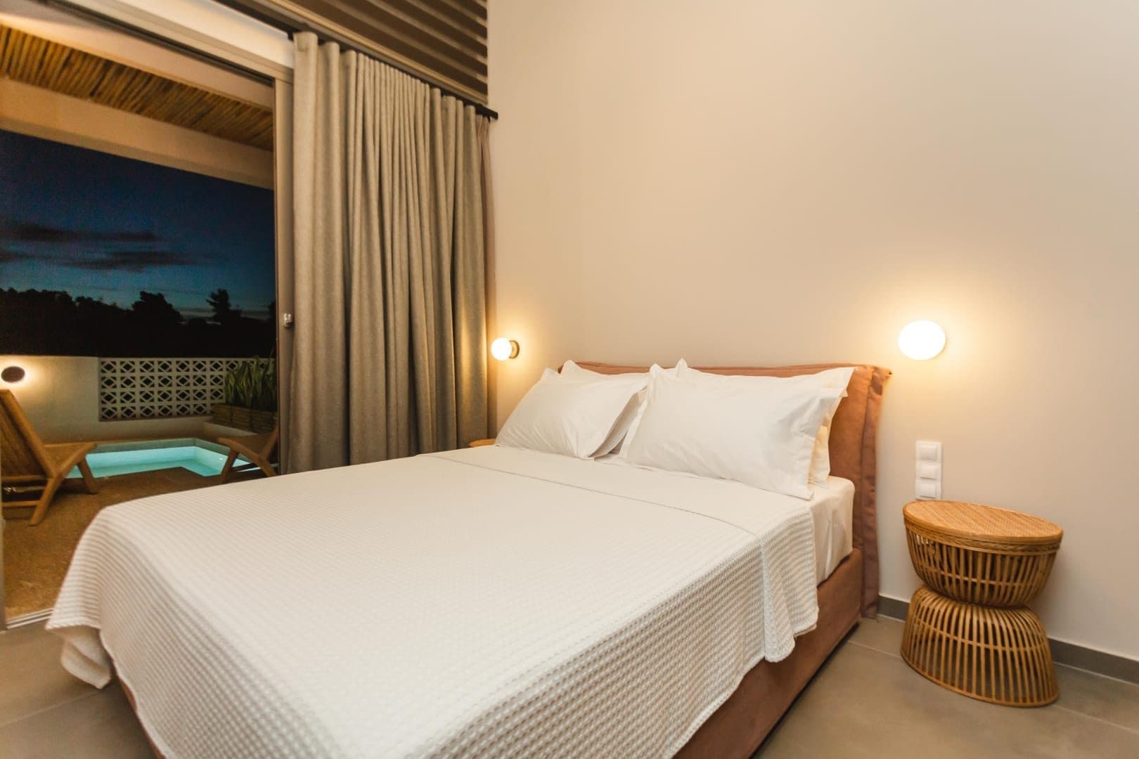 Exclusive Suite Private Pool - 3