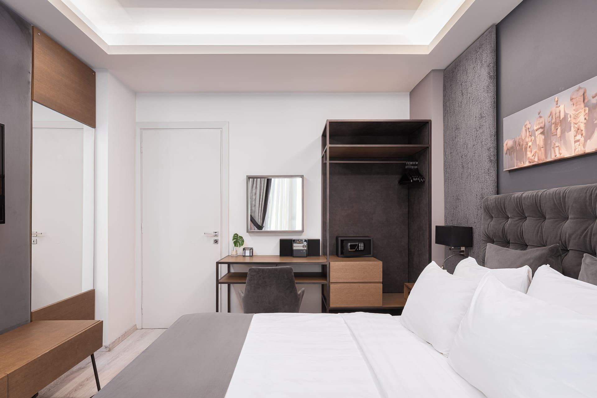 Acropolis Elegant Apartment - 3