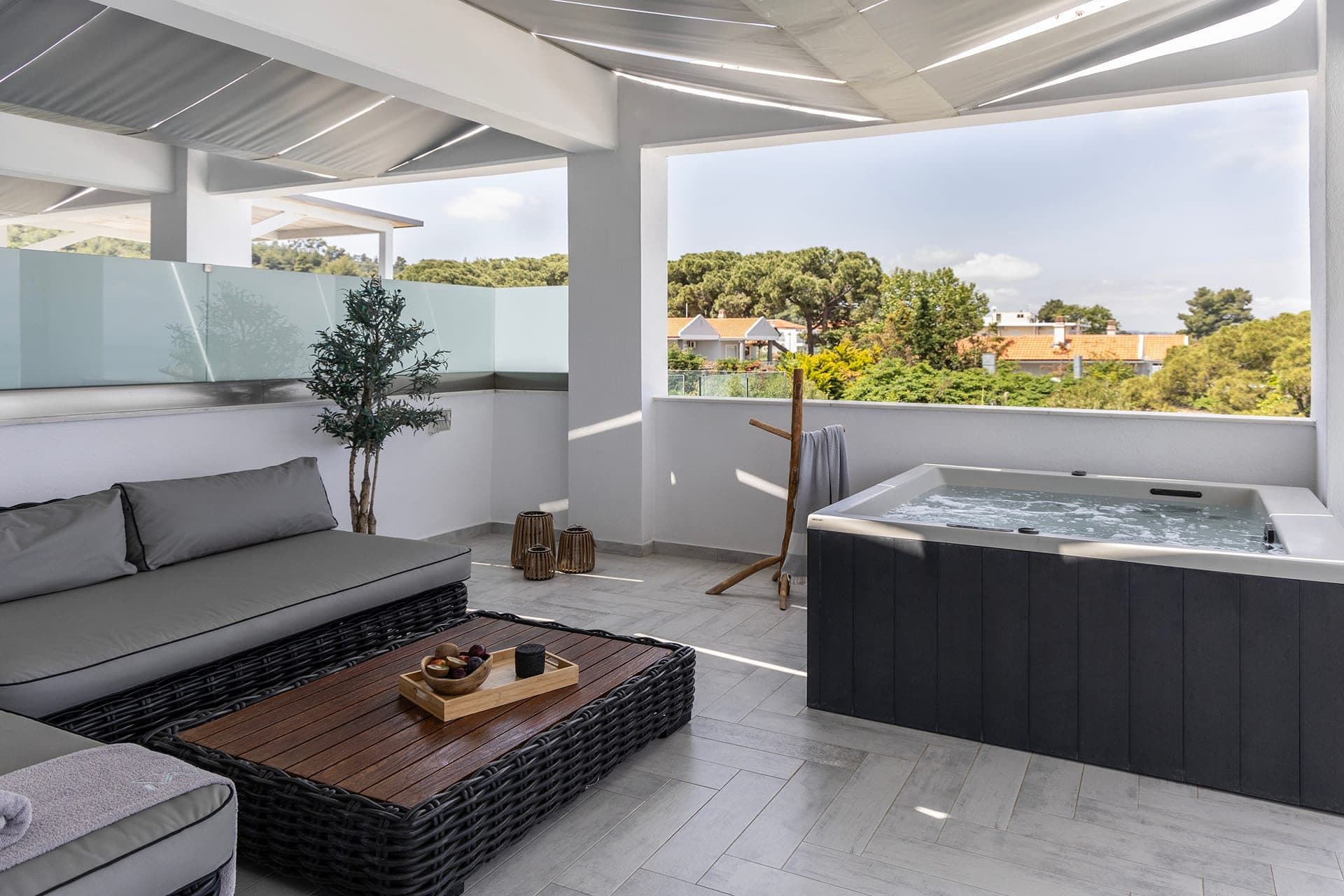 2 Level Suite Sea View | Outdoor Jacuzzi - 3