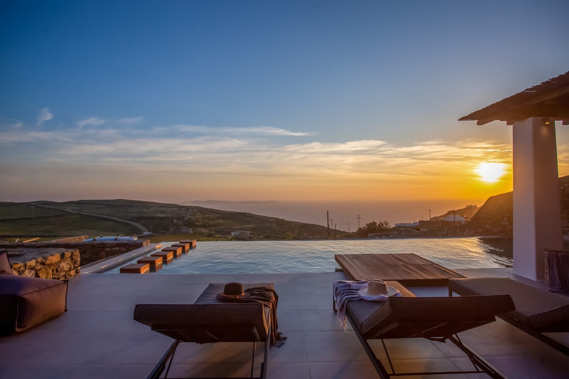 AURA Seaview Sunset Pool Villa - Six Bedrooms - 3