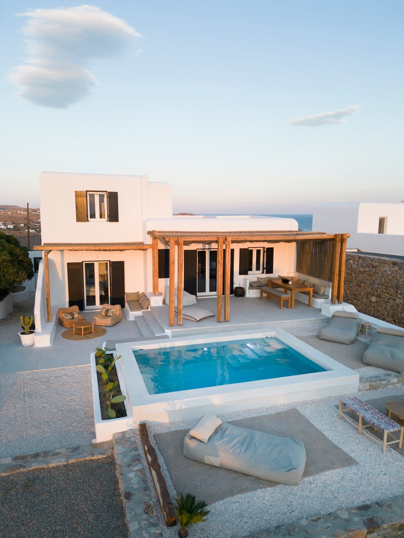 Saint L. Heated Pool Sunset Villa - Three Bedrooms - 4
