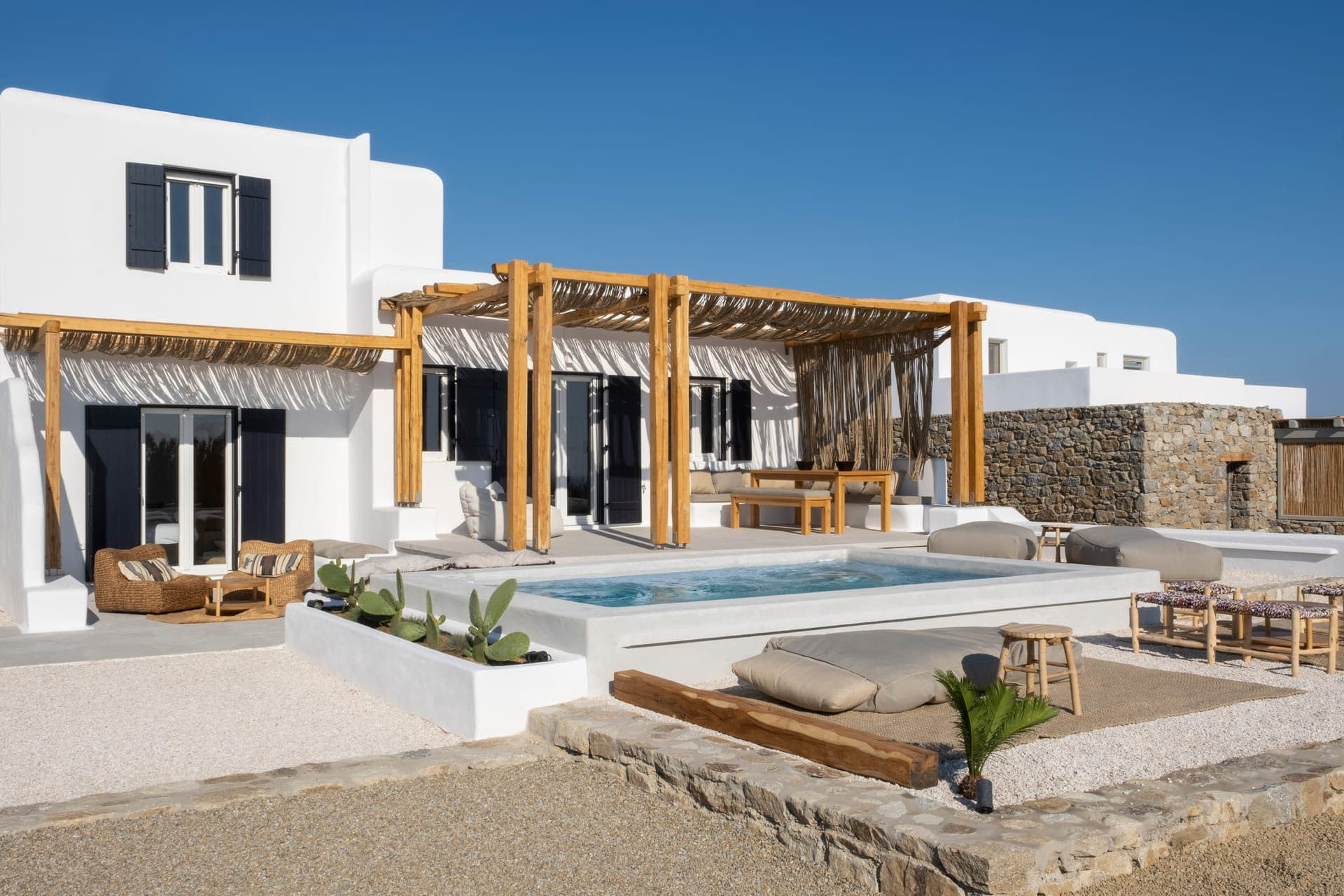 Saint L. Heated Pool Sunset Villa - Three Bedrooms