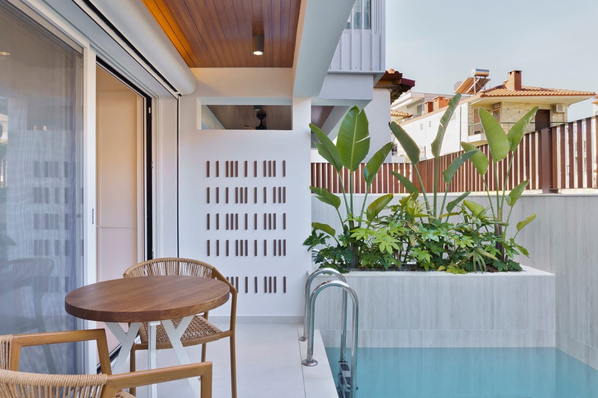 Comfort Suite with Private Pool