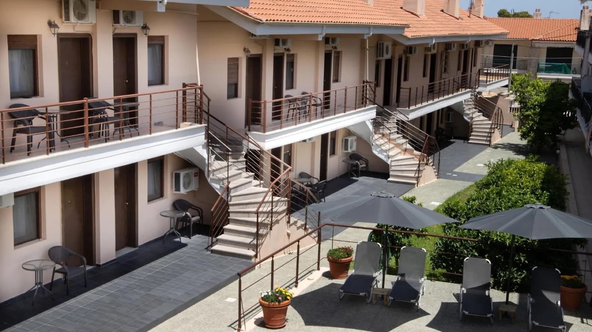 1,050 m² Apartment Complex for Sale in Kriopighi, Halkidiki - 4