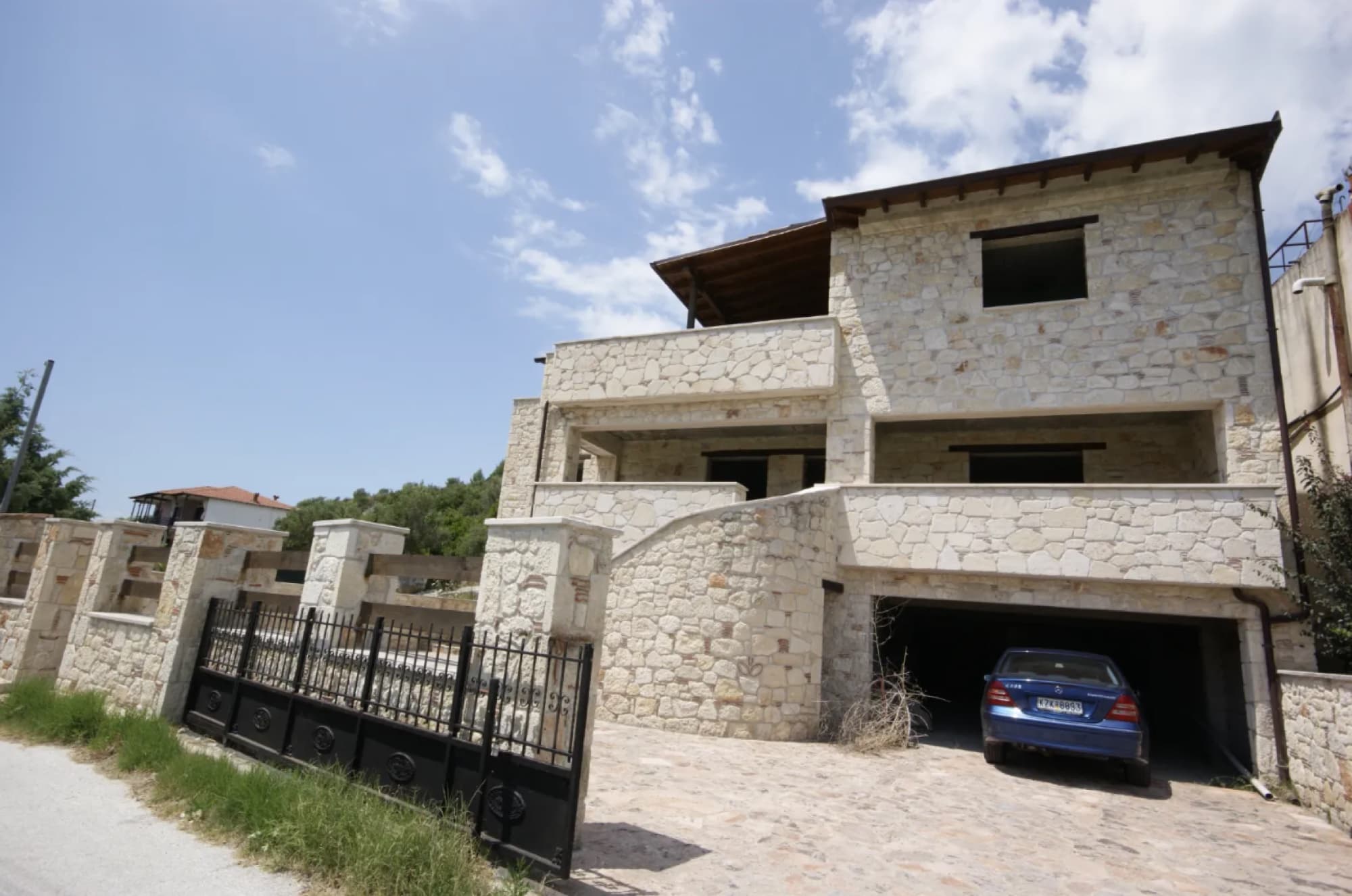 Unfinished 370 m² Three-Storey House for Sale in Toroni, Halkidiki - 2
