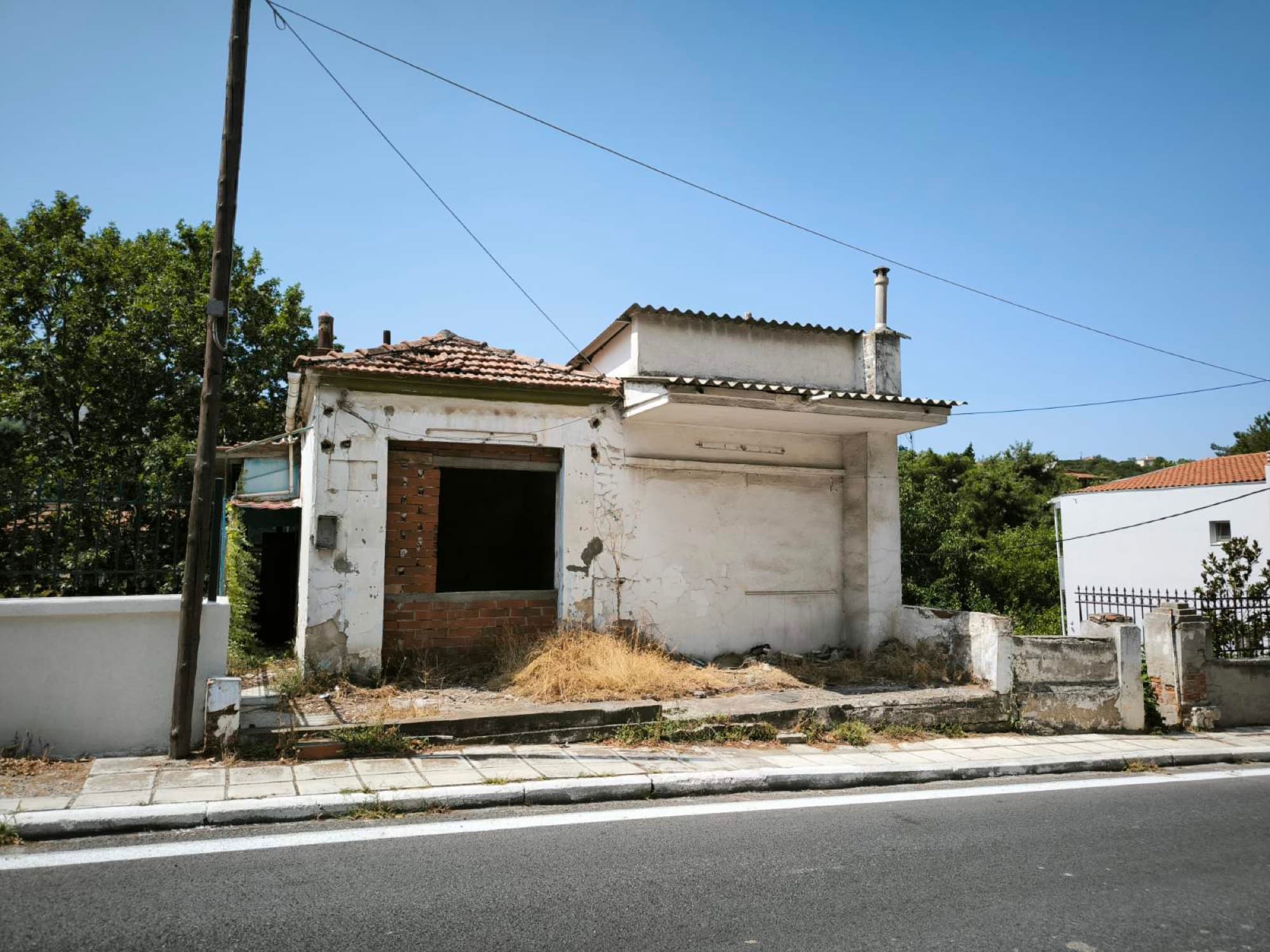278 m² Residential Plot with Existing Building for Sale in Exochi