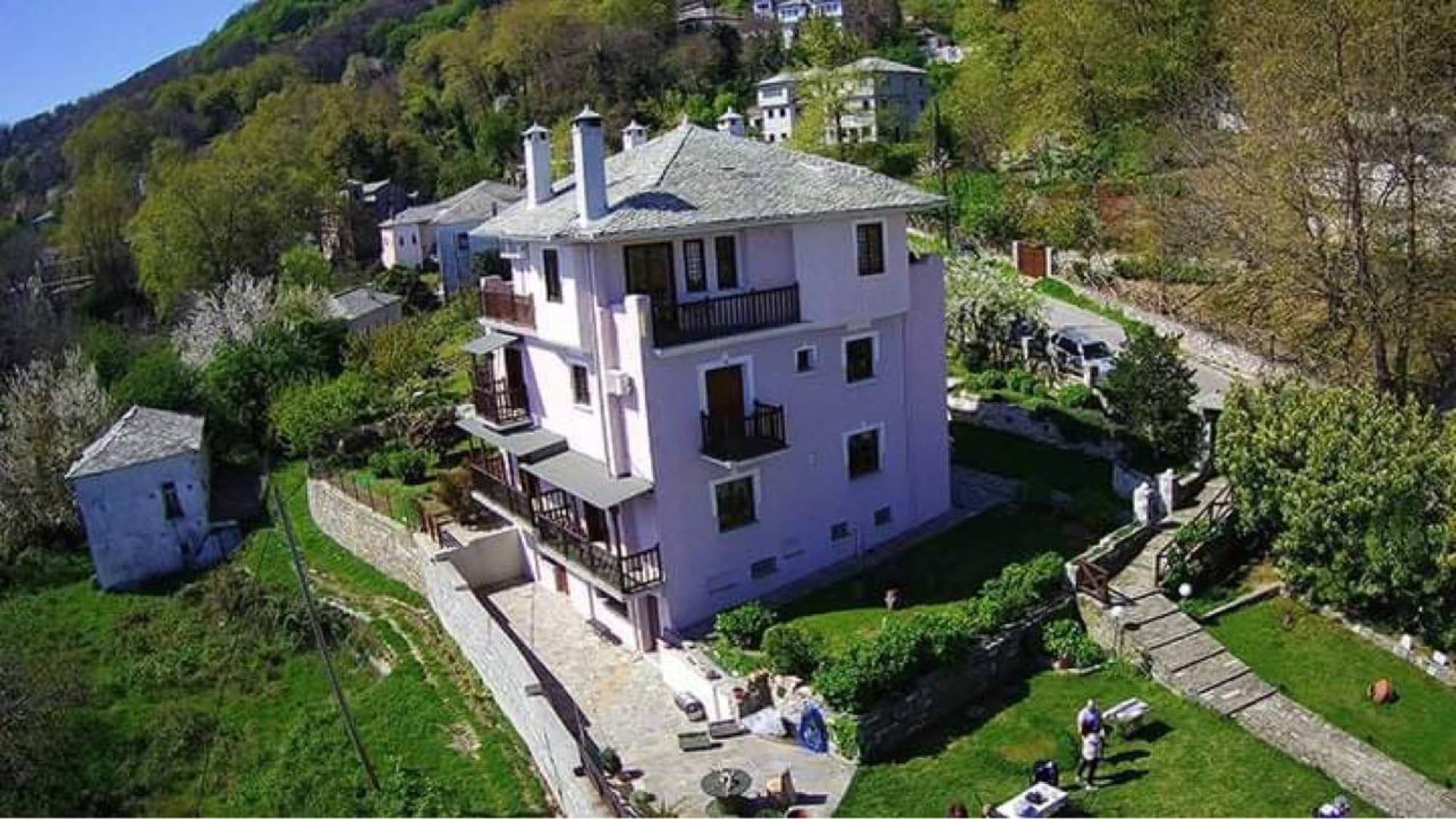 9-Room Hotel for Sale in Tsagkarada, Greece, 400 m²