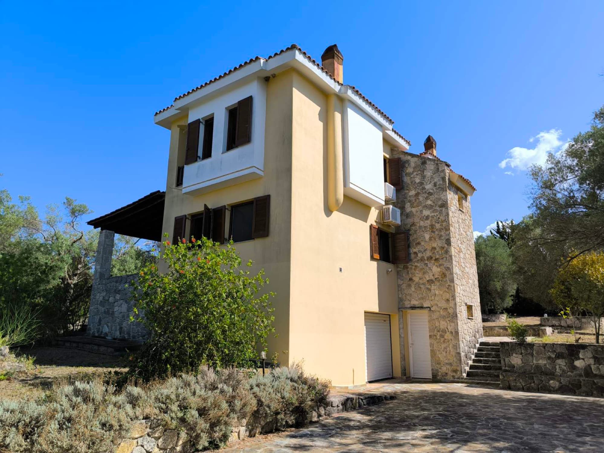 204 m² Three-Bedroom Detached Villa for Sale in Afytos, Halkidiki - 2