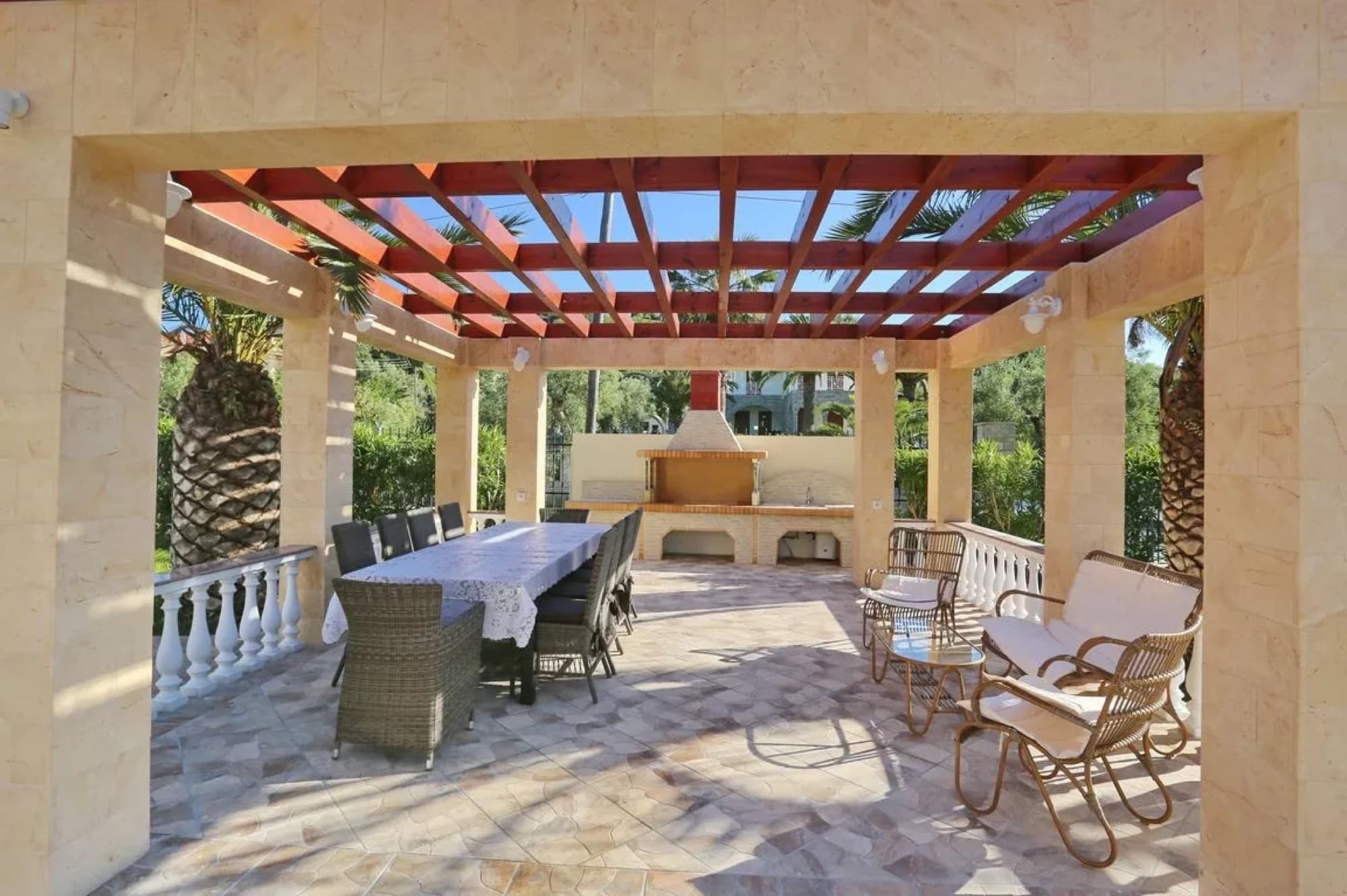 350 m² Five-Bedroom Villa for Sale in Chaniotis, Halkidiki - 5
