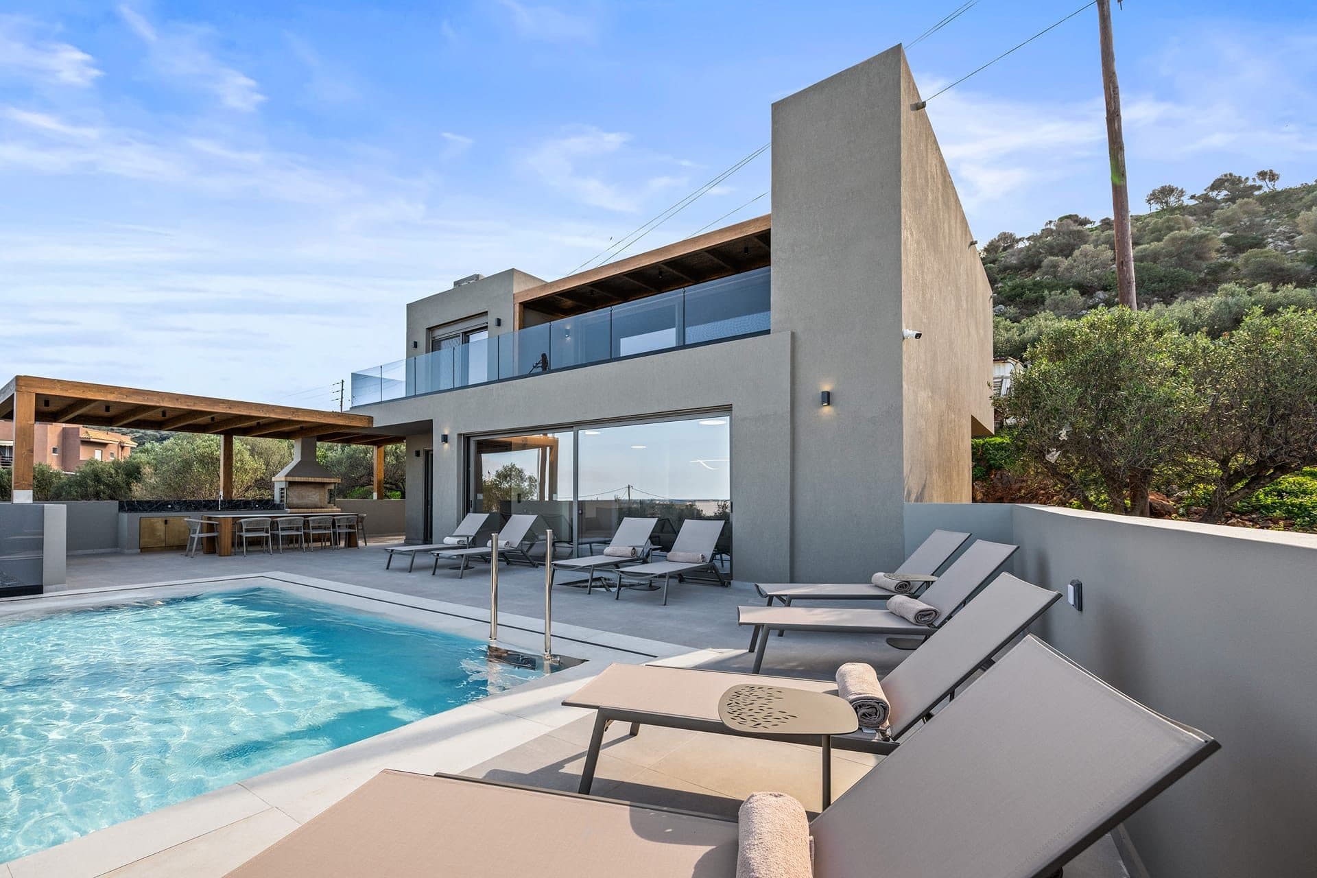Grand Villa - 6BD Luxury Villa in Agriana - 2