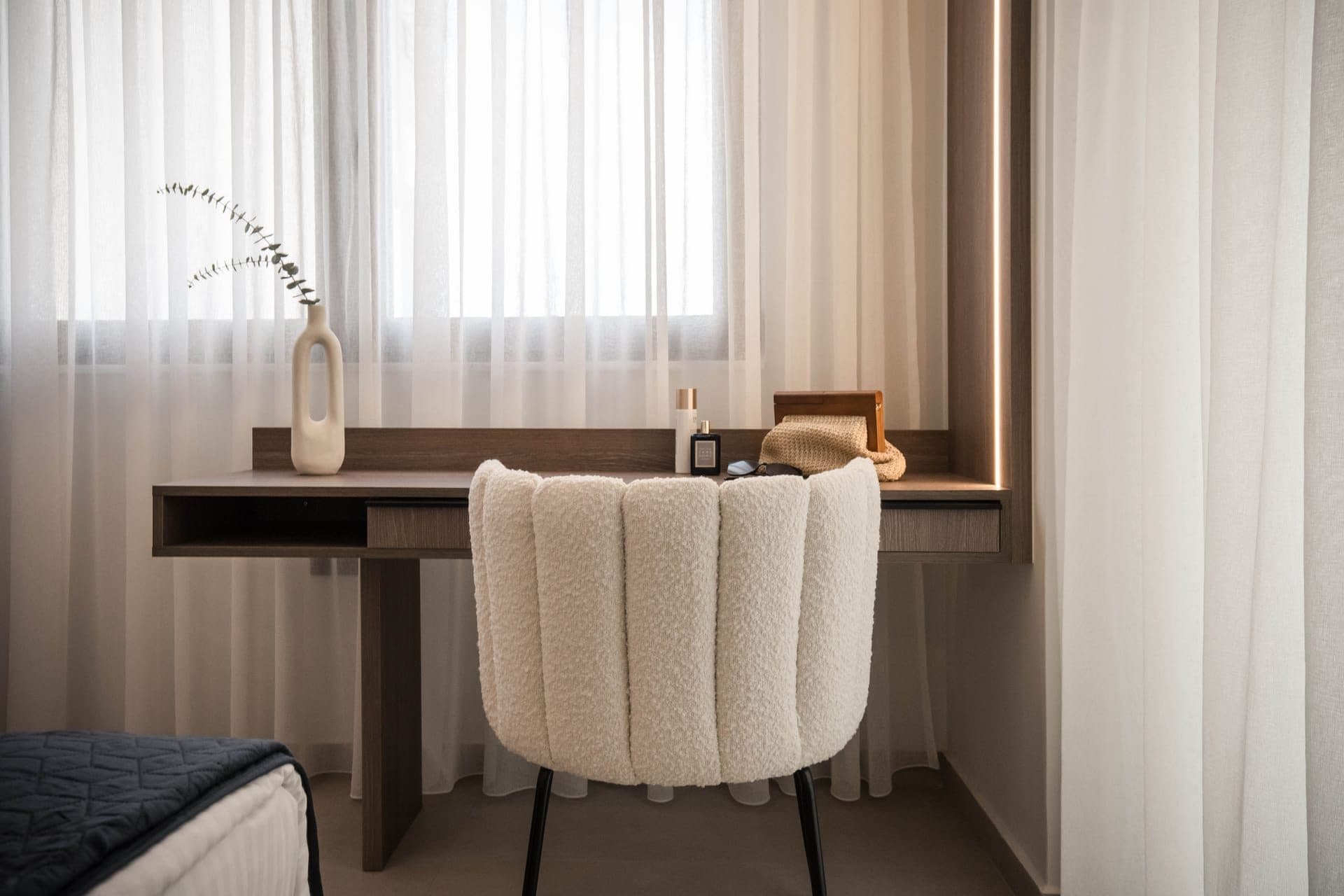 Junior Suite with City View - 3