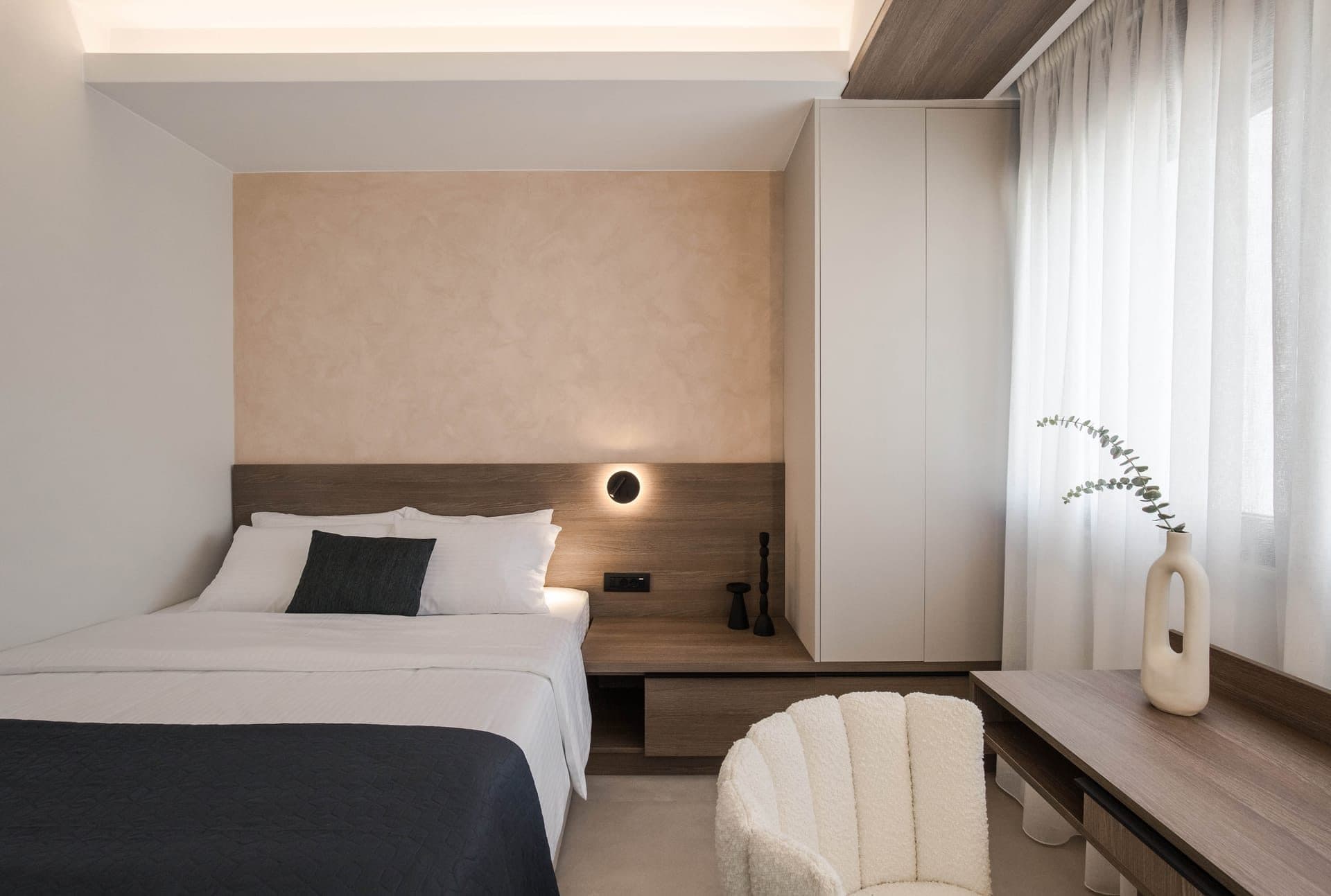 Junior Suite with City View - 2