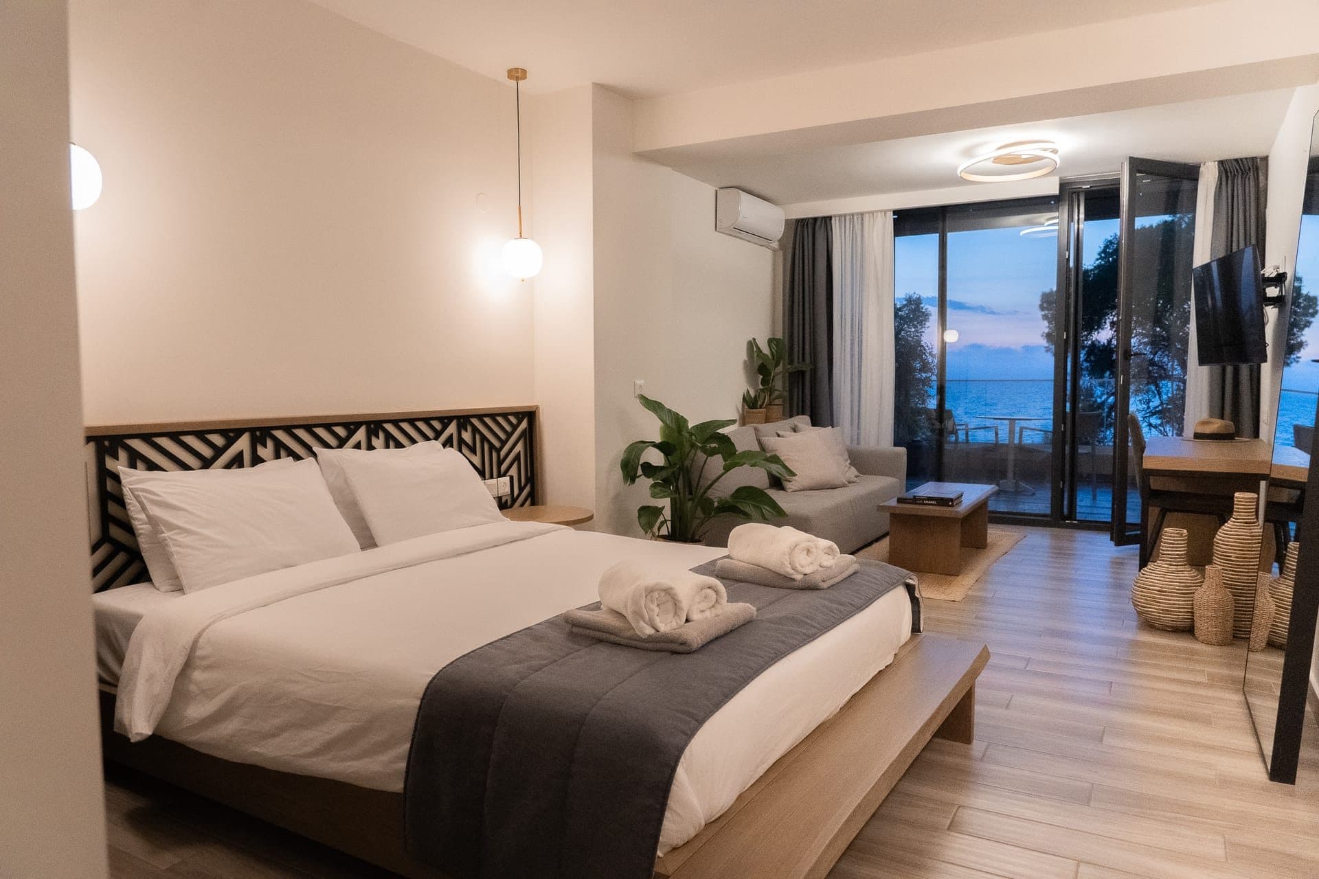 Junior Suite with Sea View - 5