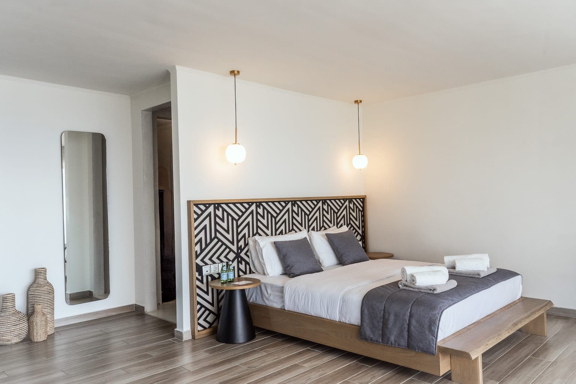 Deluxe Suite with Sea View and Jacuzzi - 2